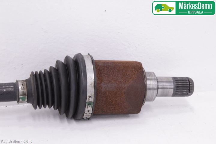 BMW X4 F26 14-18 Drivaksel Foran Kompl Venstre