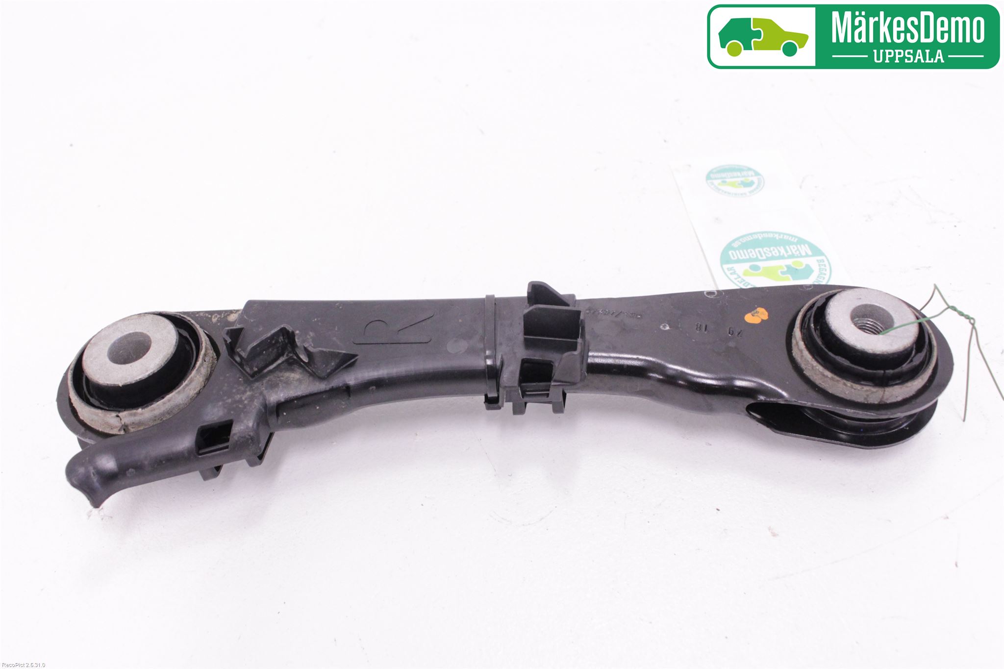BMW 5 G30/G31/F90 17-23 Bærearm Bak Høyre Øvre