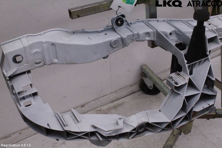 Ford C-MAX II  11-14 Frontstykke-Boks