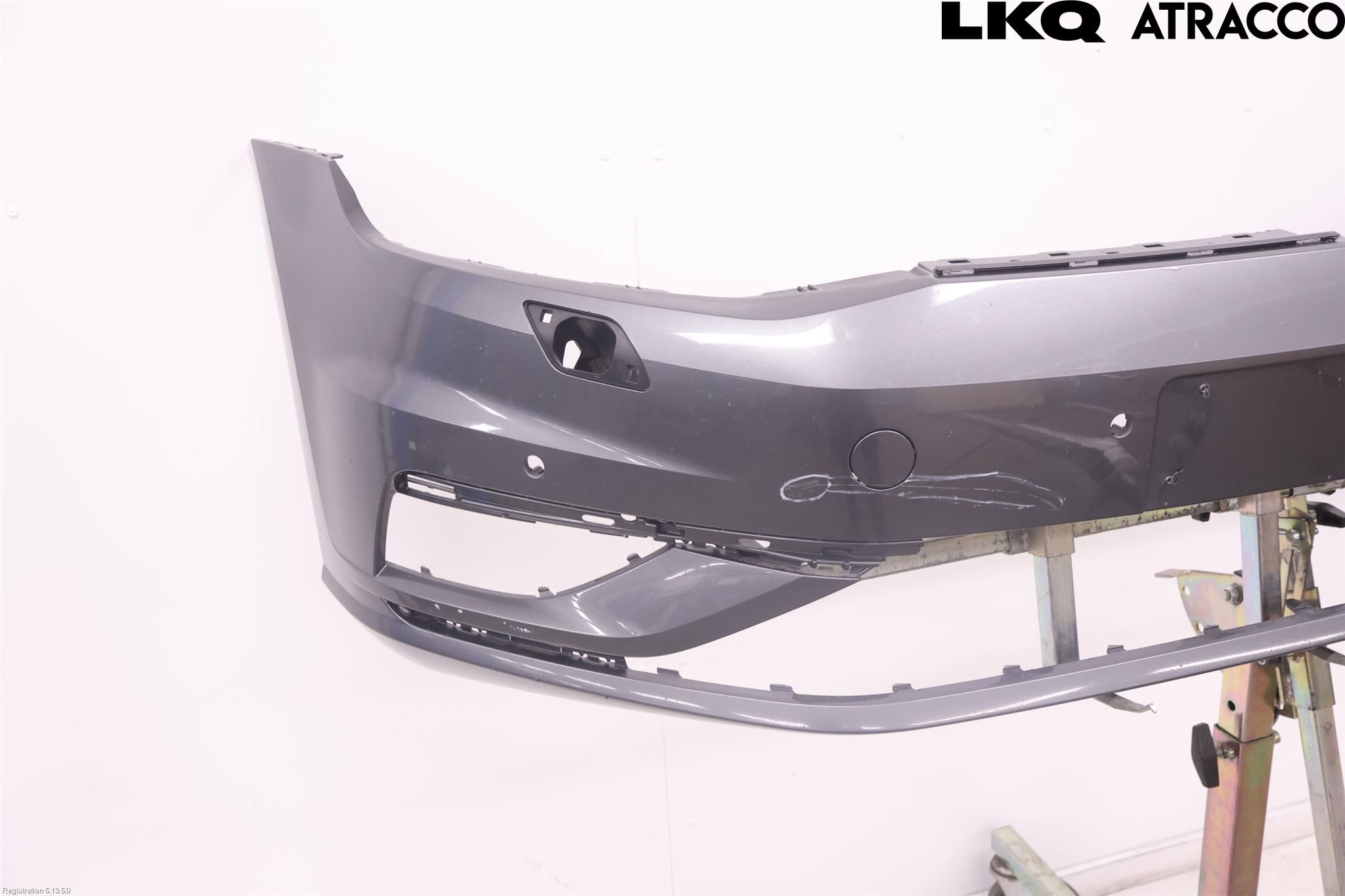 Volkswagen VW GOLF / E-GOLF VII 13-20 Støtfanger Foran Plastdeksel