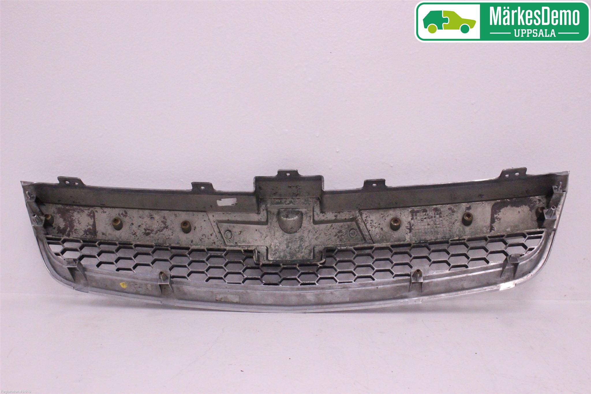 Chevrolet CAPTIVA Grill Komplett