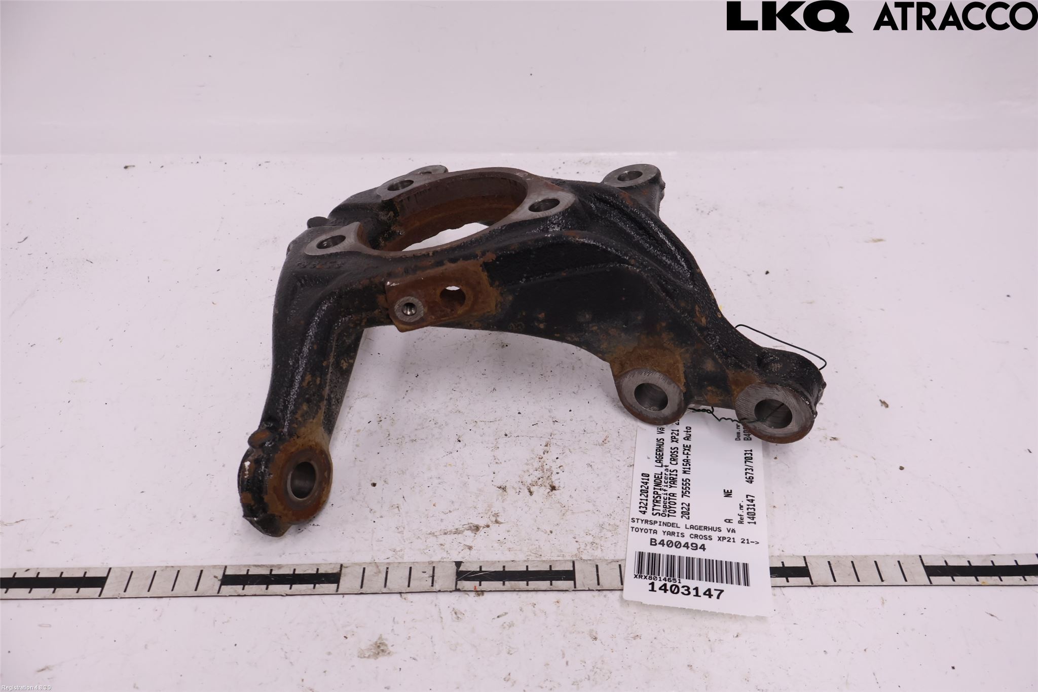 Toyota YARIS CROSS XP21 21- Spindel Vf