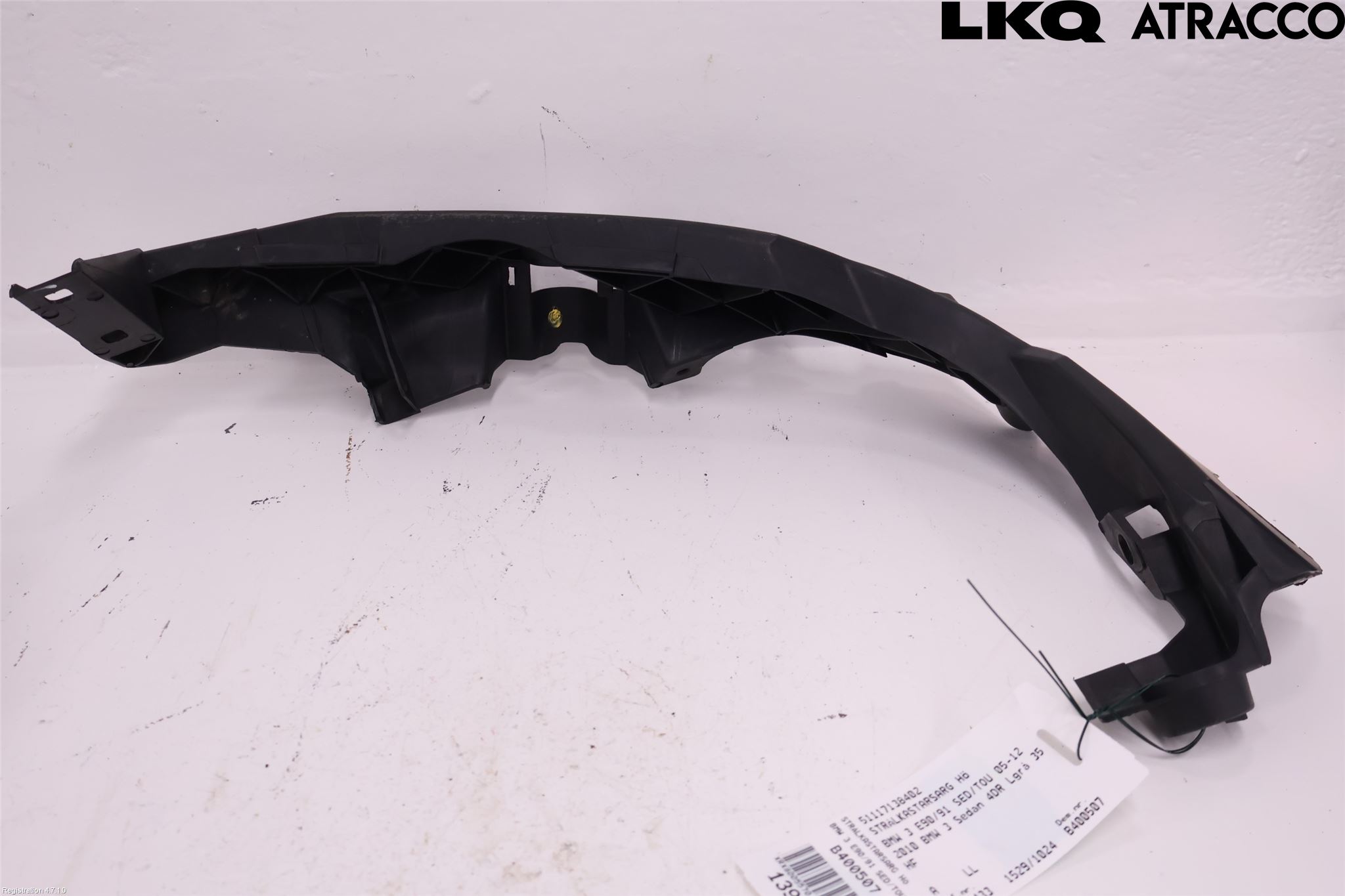 BMW 3 E90/91 SED/TOU 05-12 Frontlykt Ramme H Lyktering
