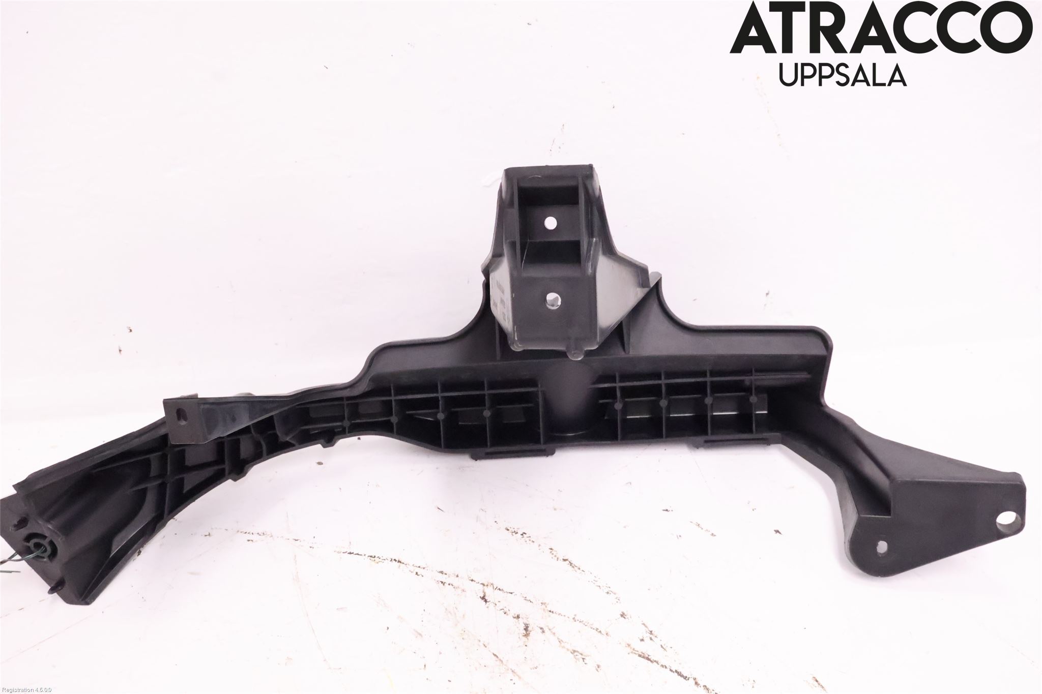 BMW X3 E83     03-10 Frontlykt Holder-Feste