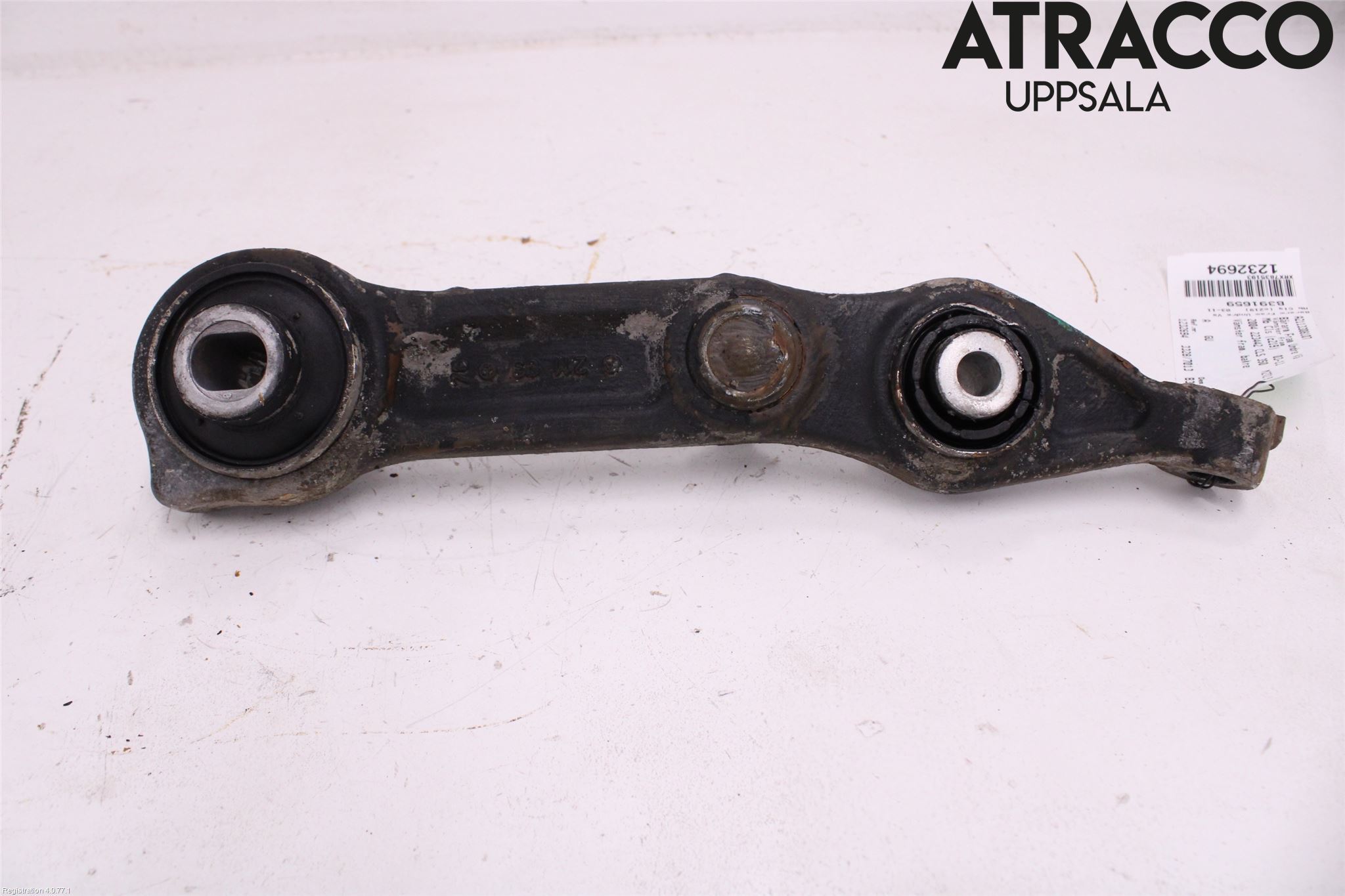 Mercedes-Benz MB CLS (C219) 03-11 Bærearm Foran Venstre Nedre