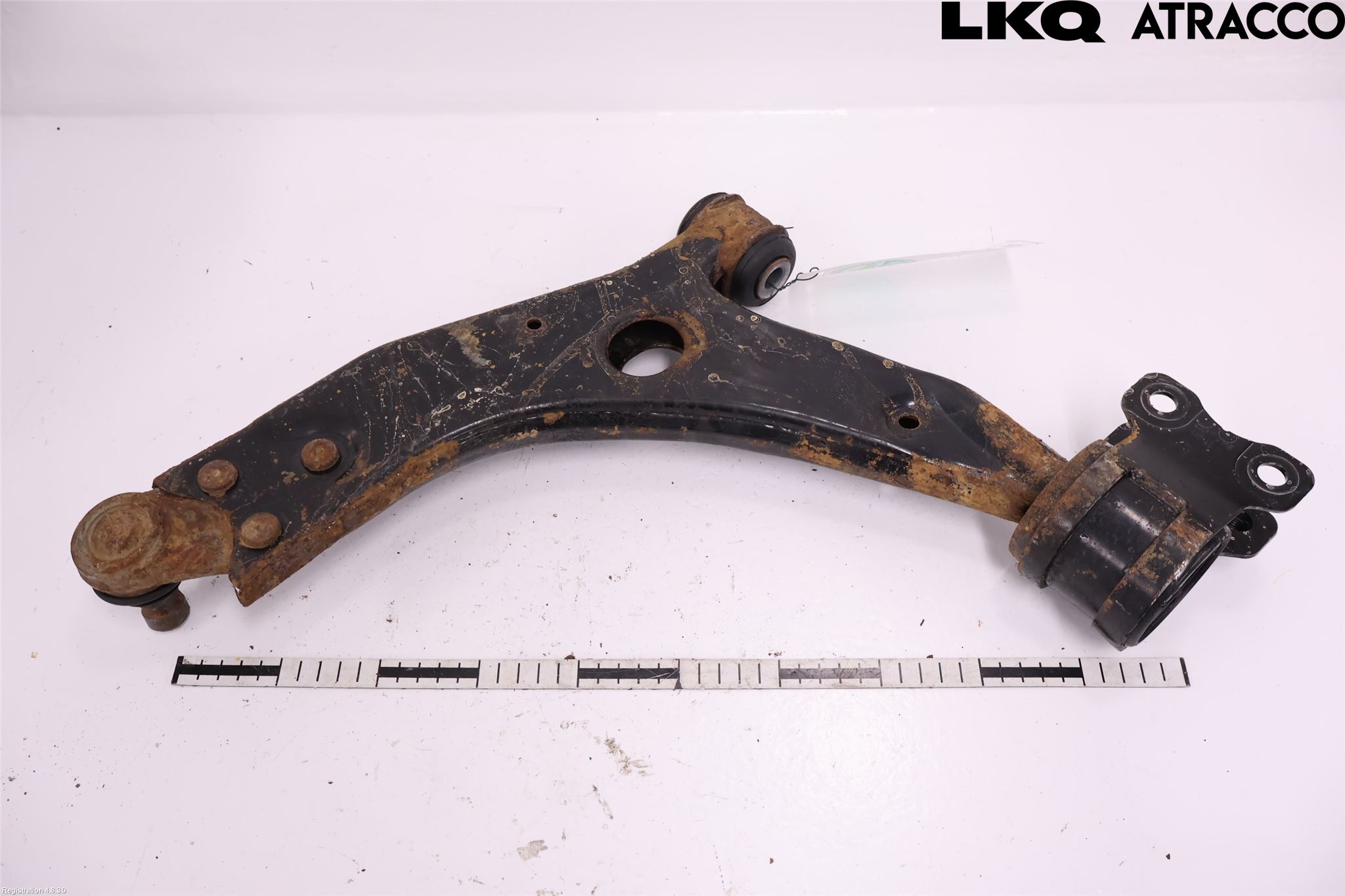 Ford KUGA 08-12 Bærearm Foran Høyre Nedre