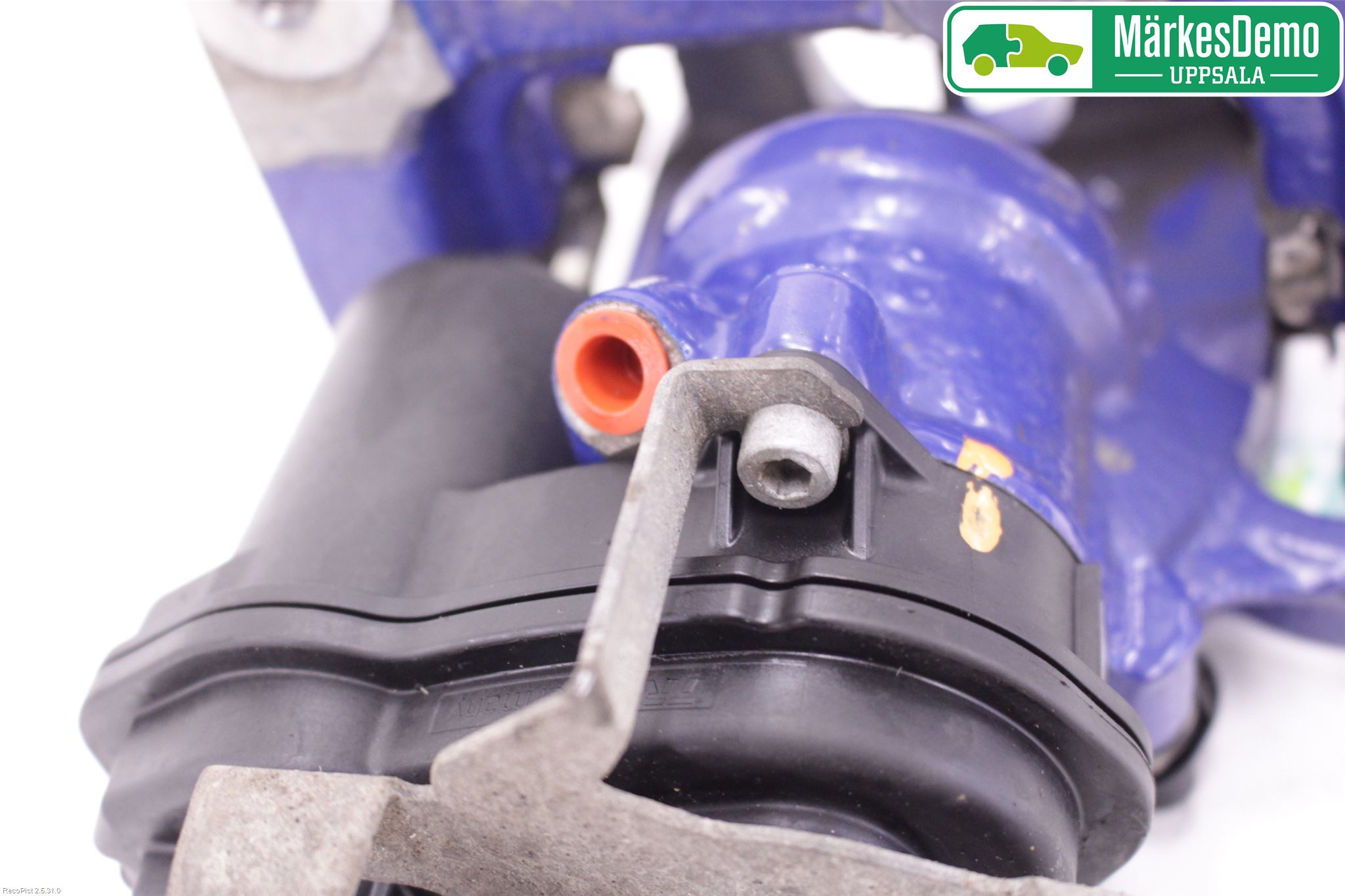 BMW 5 G30/G31/F90 17-23 Bremsecaliper Bak Venstre