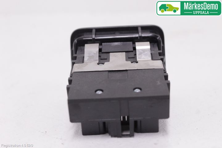 Mercedes-Benz MB A-KLASS (W176) 13-18 Bryter Parkeringsbrems