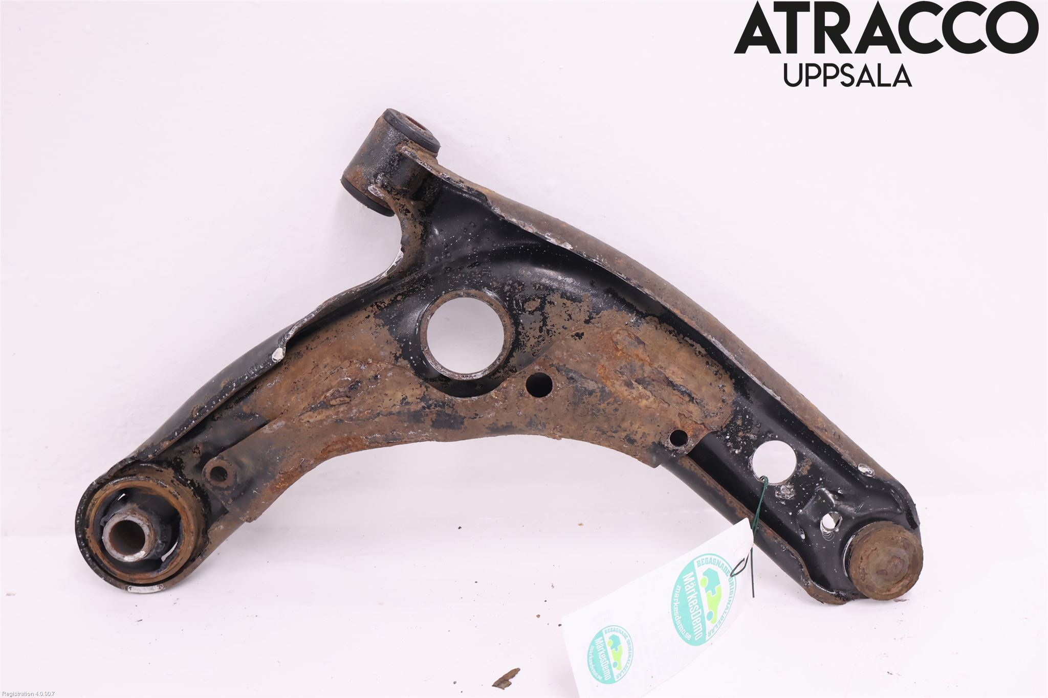 Toyota YARIS XP130 12-14 Bærearm Foran Venstre Nedre
