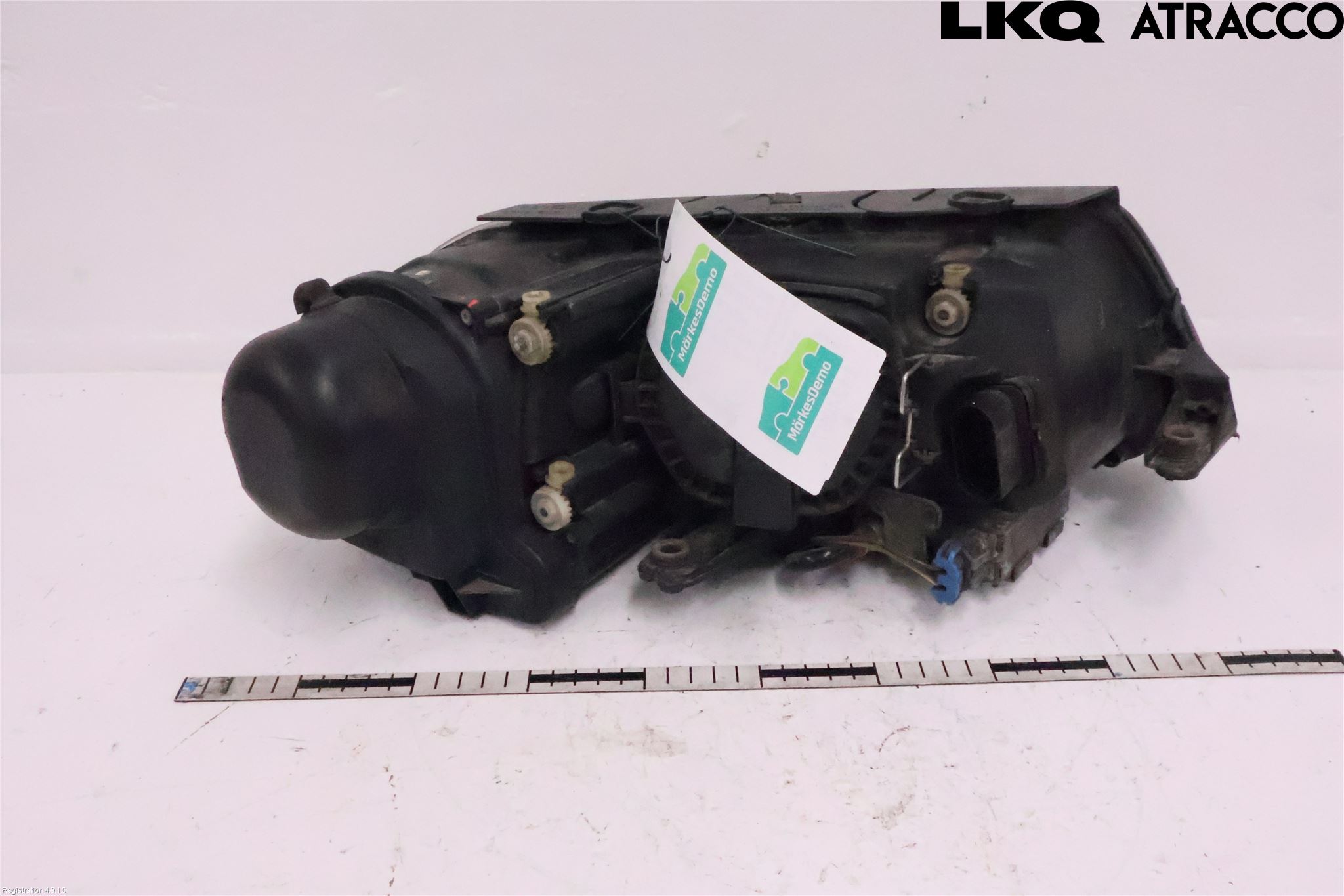 Volkswagen VW PASSAT 01-05 Frontlykt Venstre