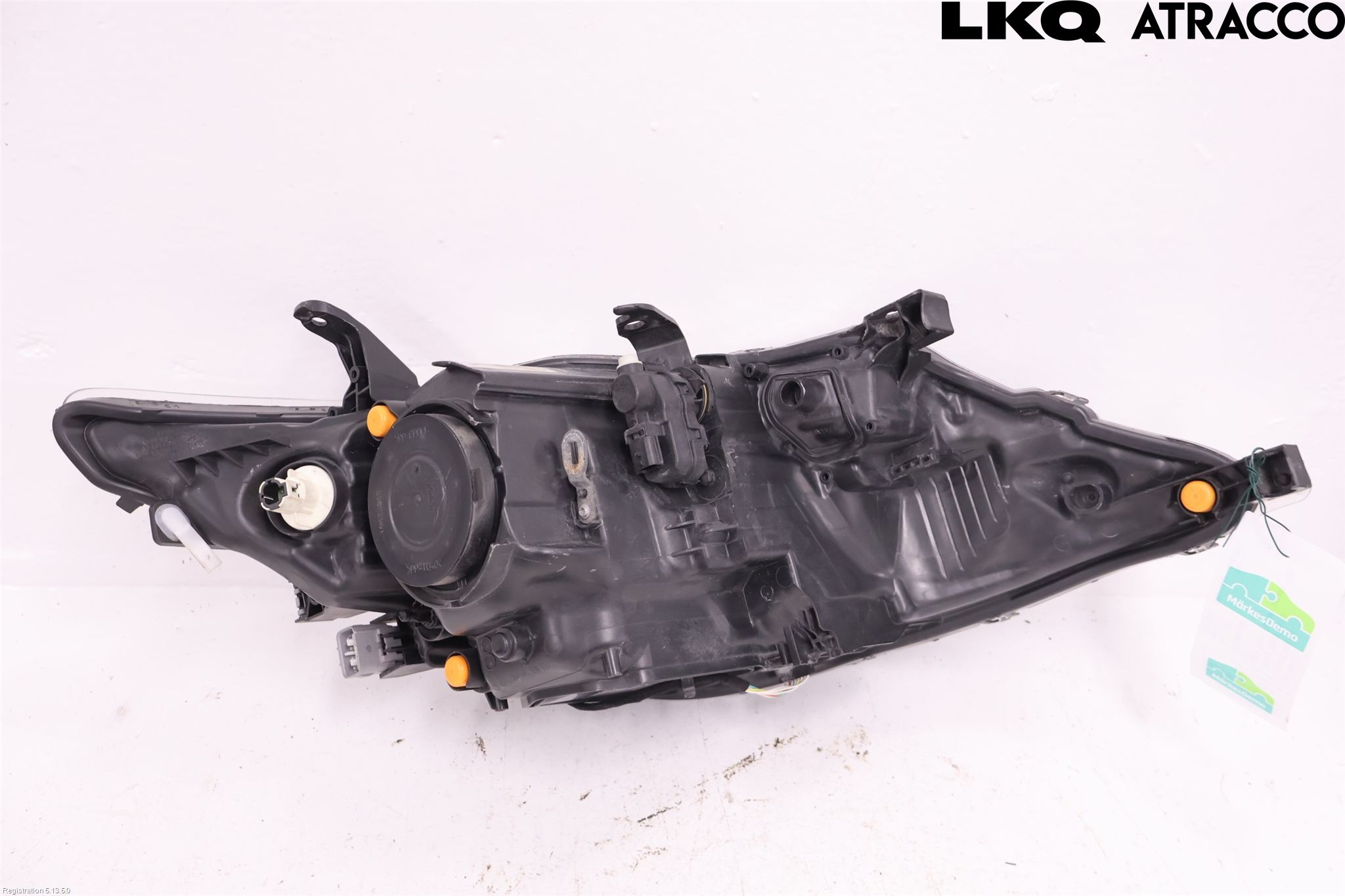 Toyota AURIS 13-19 Frontlykt Venstre
