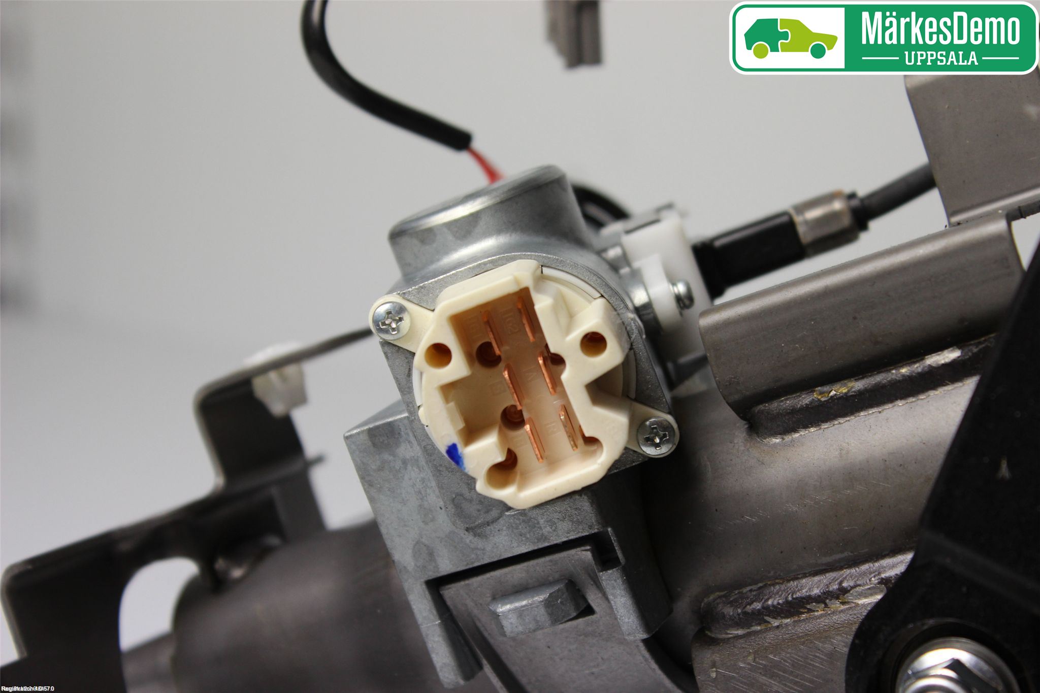 Nissan JUKE 10-14 Rattakselaggregat Justerbart