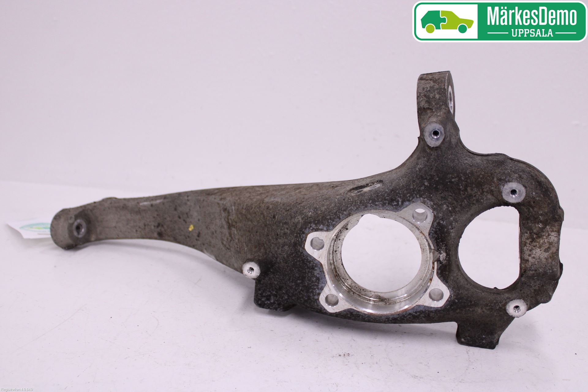 Volkswagen VW TOUAREG 7P 11-18 Spindel Vf