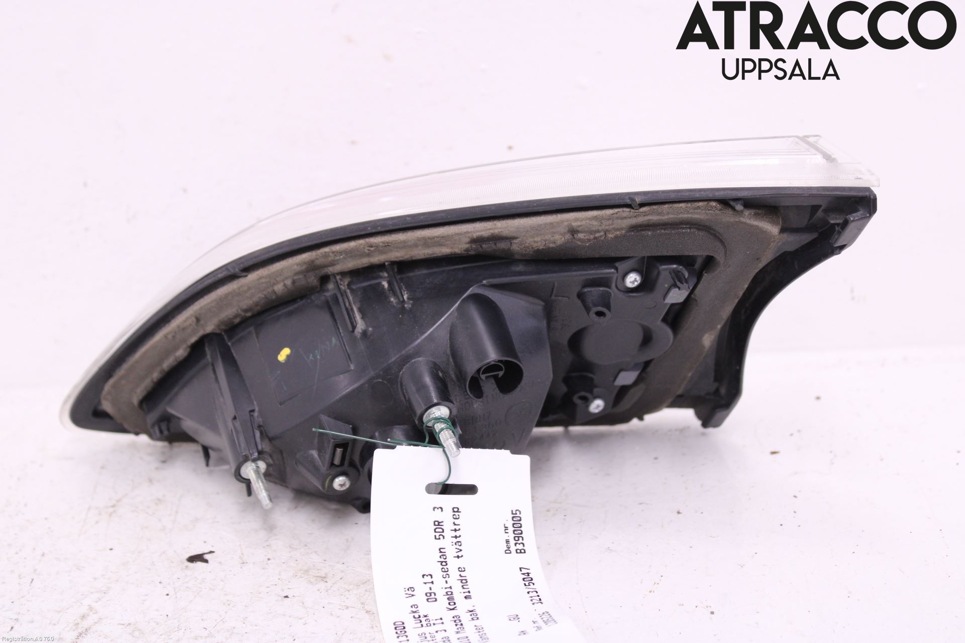 Mazda 3 II 09-13 Baklykt Venstre  På Luke(Indre