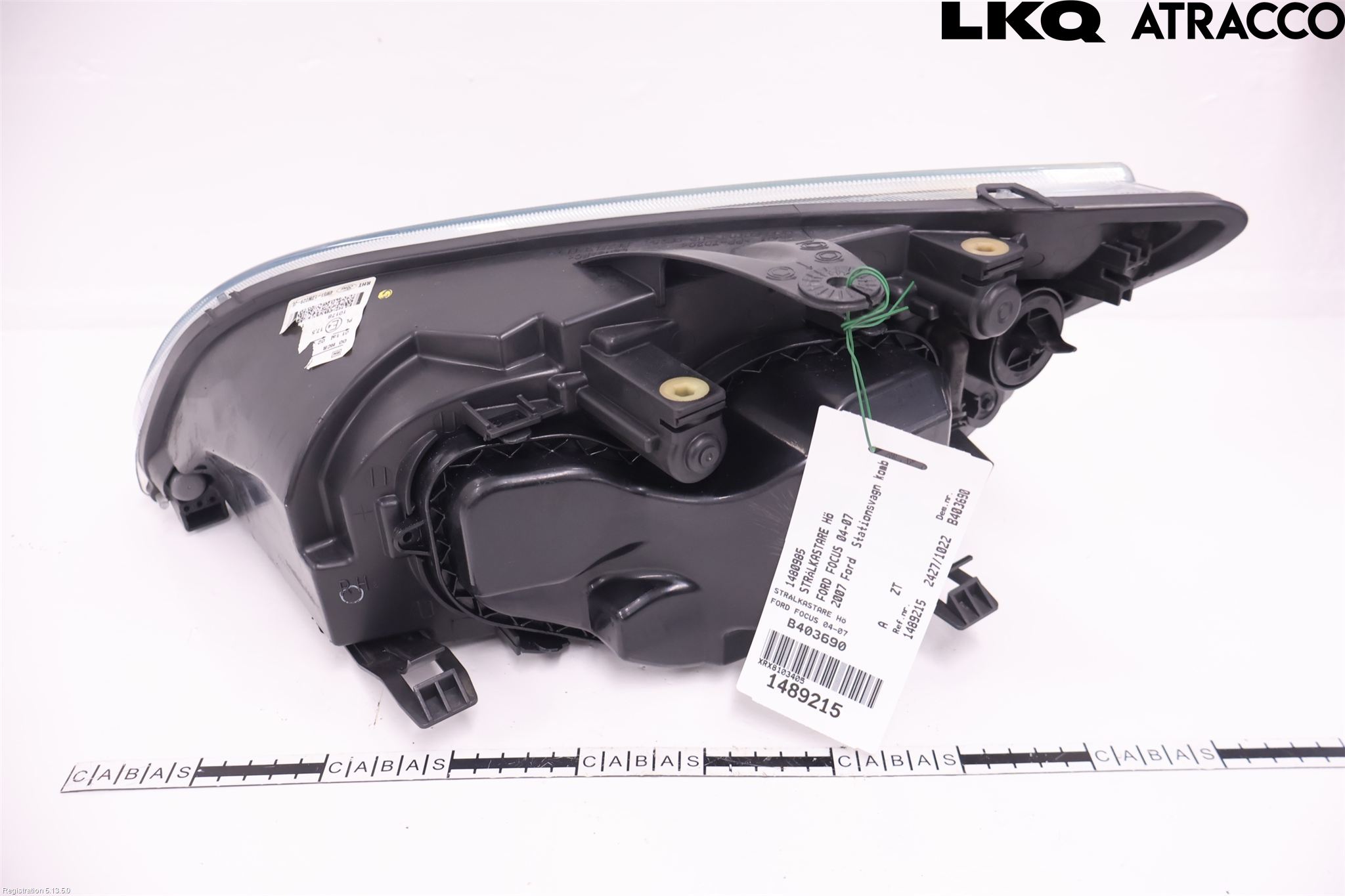 Ford FOCUS     04-07 Frontlykt Høyre