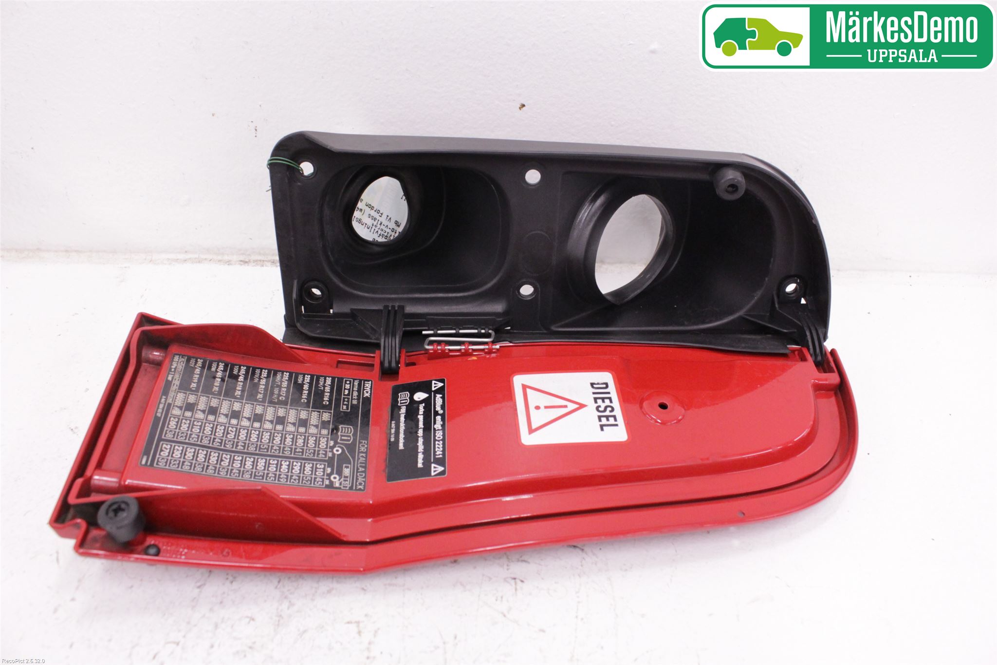 Mercedes-Benz MB VITO/V-KLASS (W640,W447,W448) 14- Drivstoff Tankluke