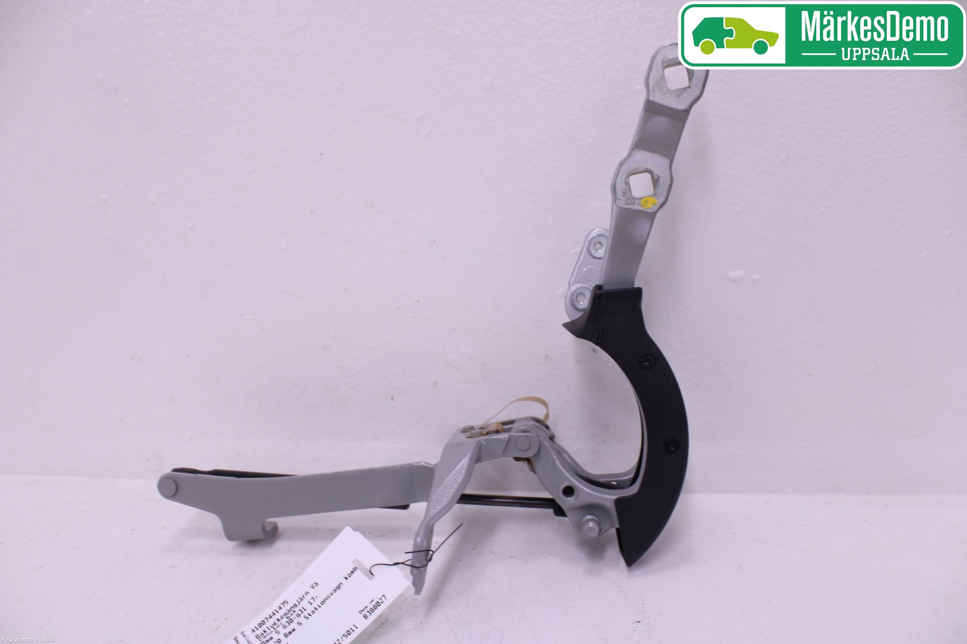 BMW 5 G30/G31/F90 17-23 Bakluke Hengsel Venstre