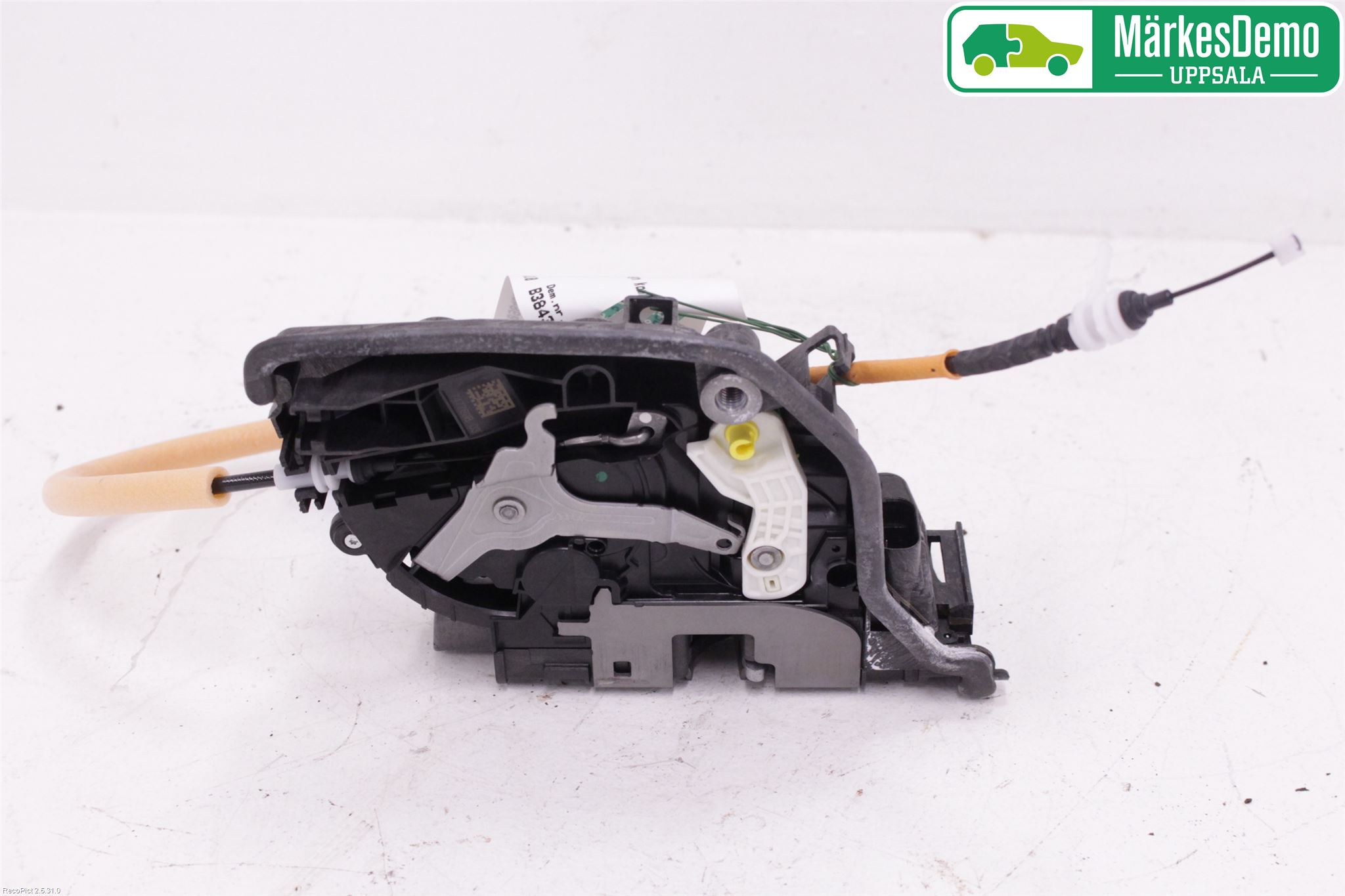 BMW 5 G30/G31/F90 17-23 Dørlås - Låsekasse