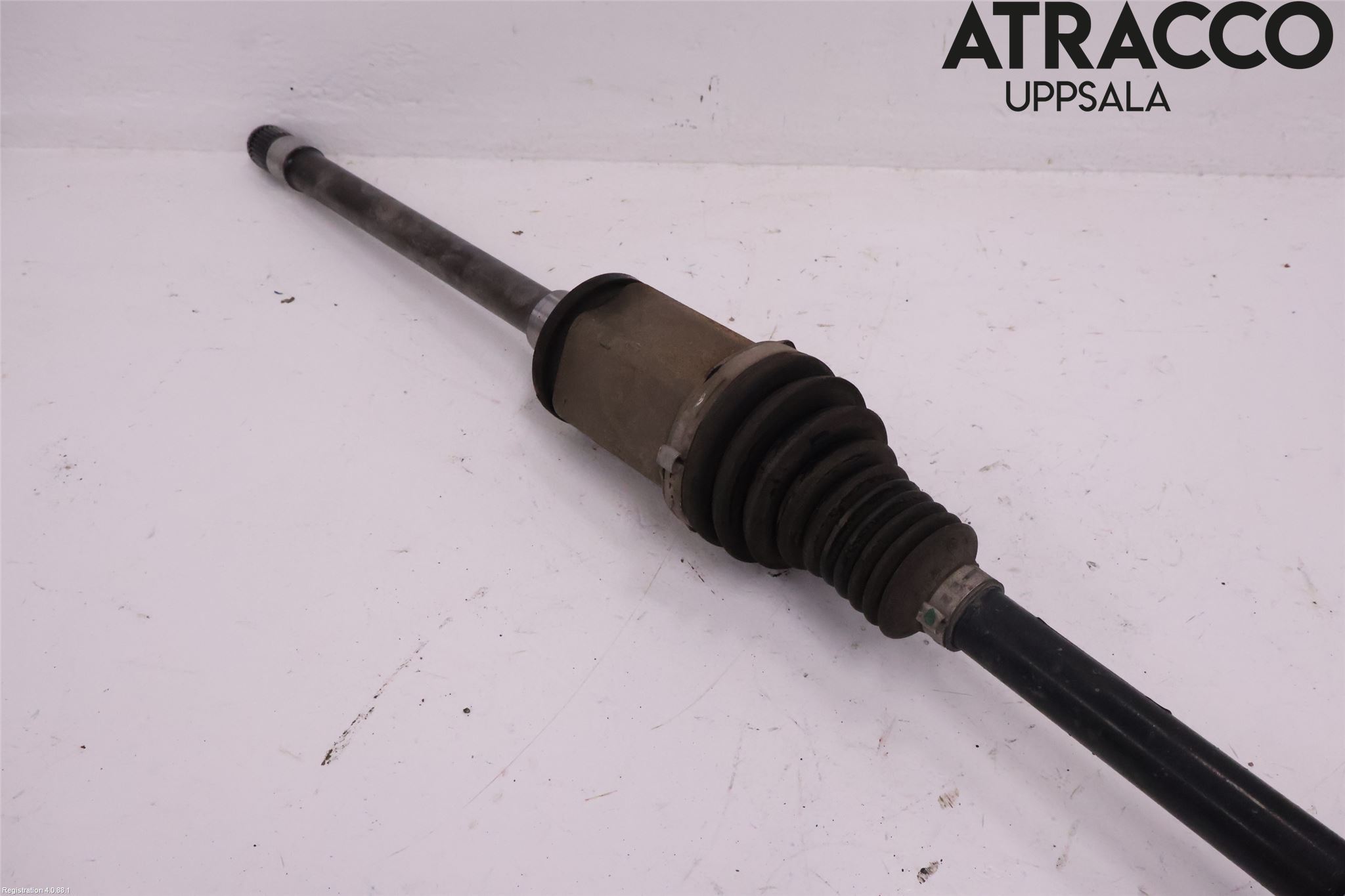 BMW 3 F30/F31/F80 12-19 Drivaksel Foran Kompl Høyre