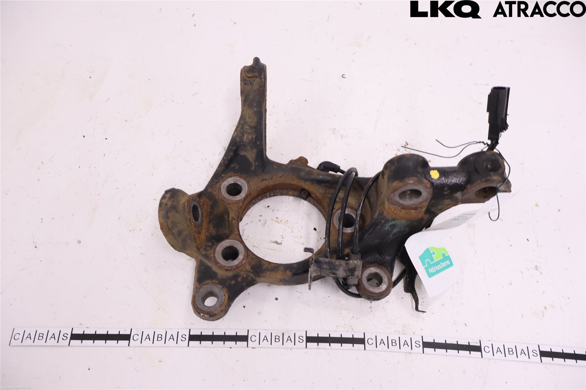 Toyota YARIS XP21 20- Spindel Vf