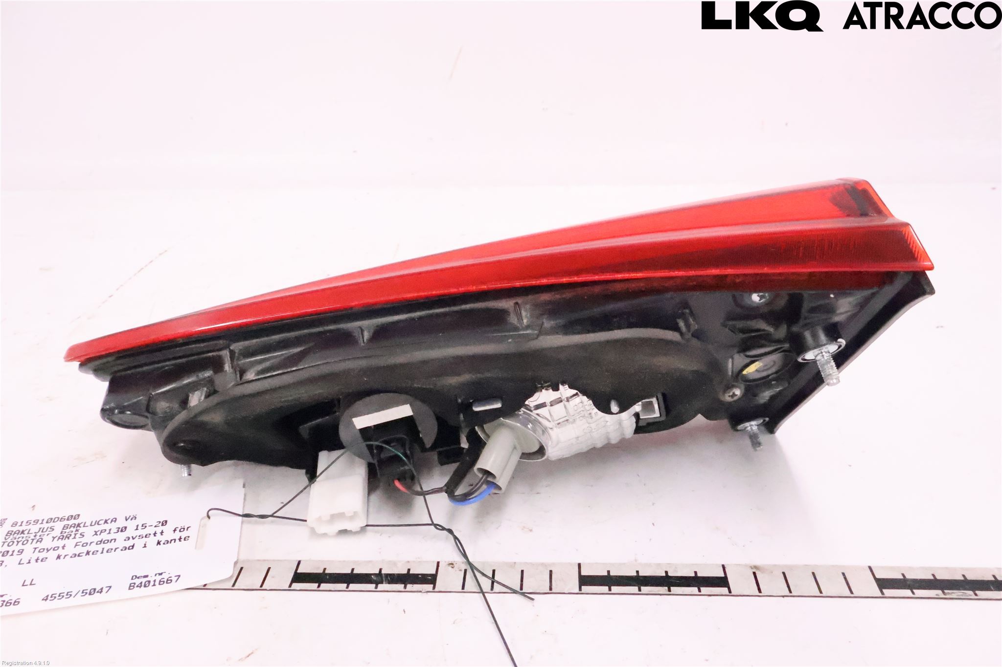Toyota YARIS XP130 15-20 Baklykt Venstre  På Luke(Indre