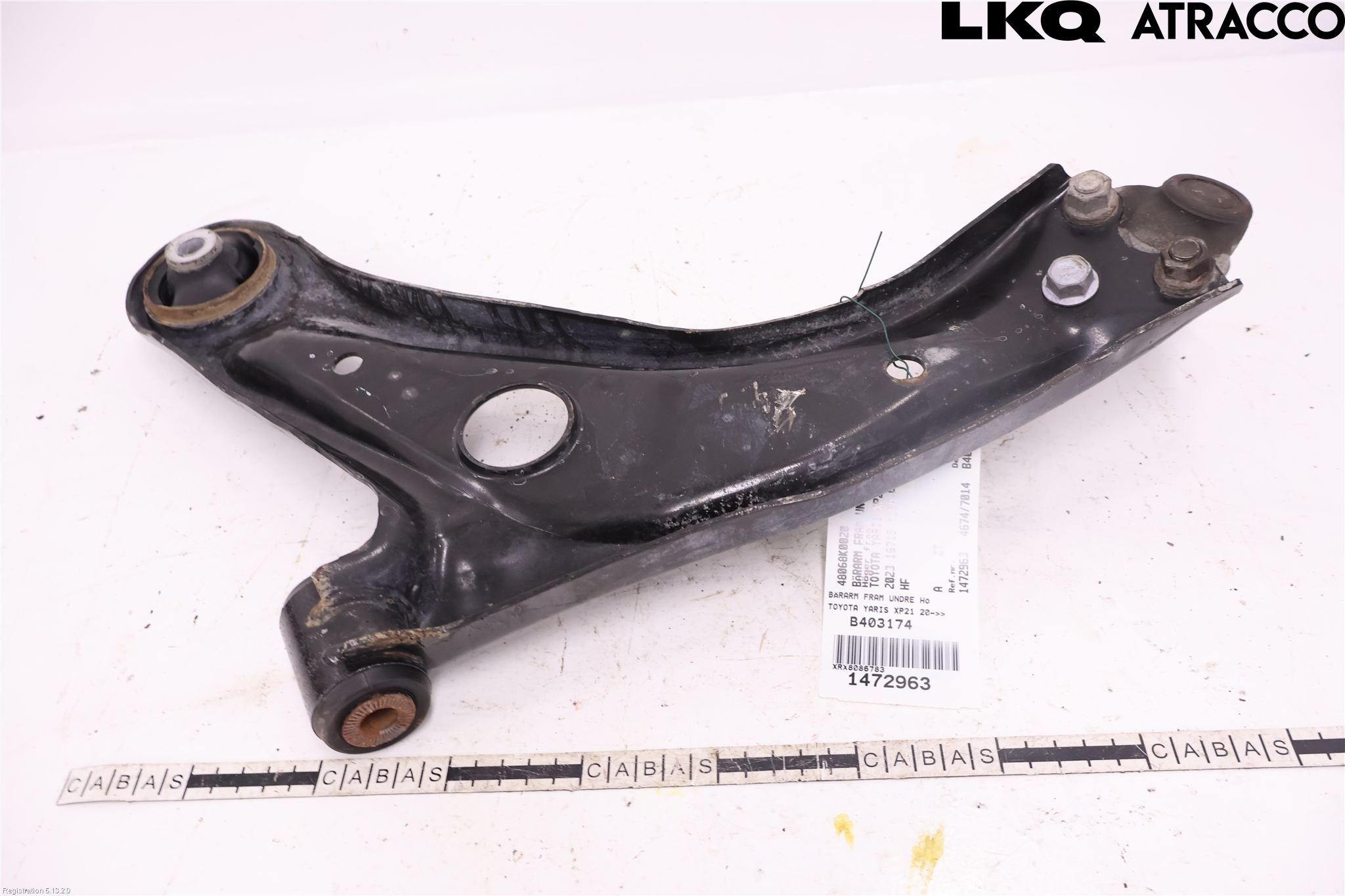 Toyota YARIS XP21 20- Bærearm Foran Høyre Nedre