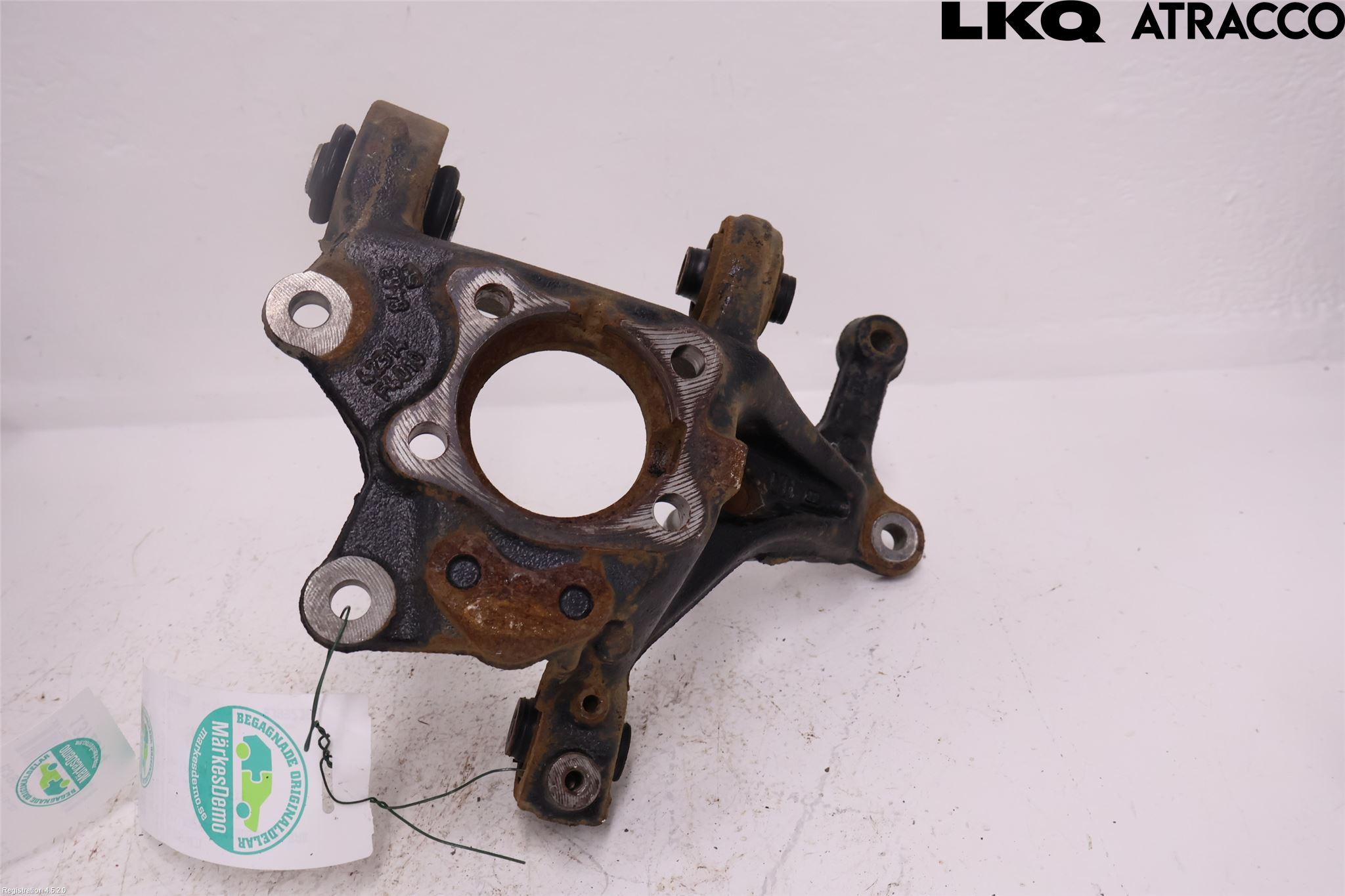 Toyota C-HR 16-23 Spindel Vb