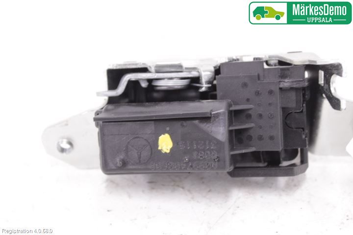 Mercedes-Benz MB E-KLASS (W213) 16-23 Bakluke-Lokk Låsekasse