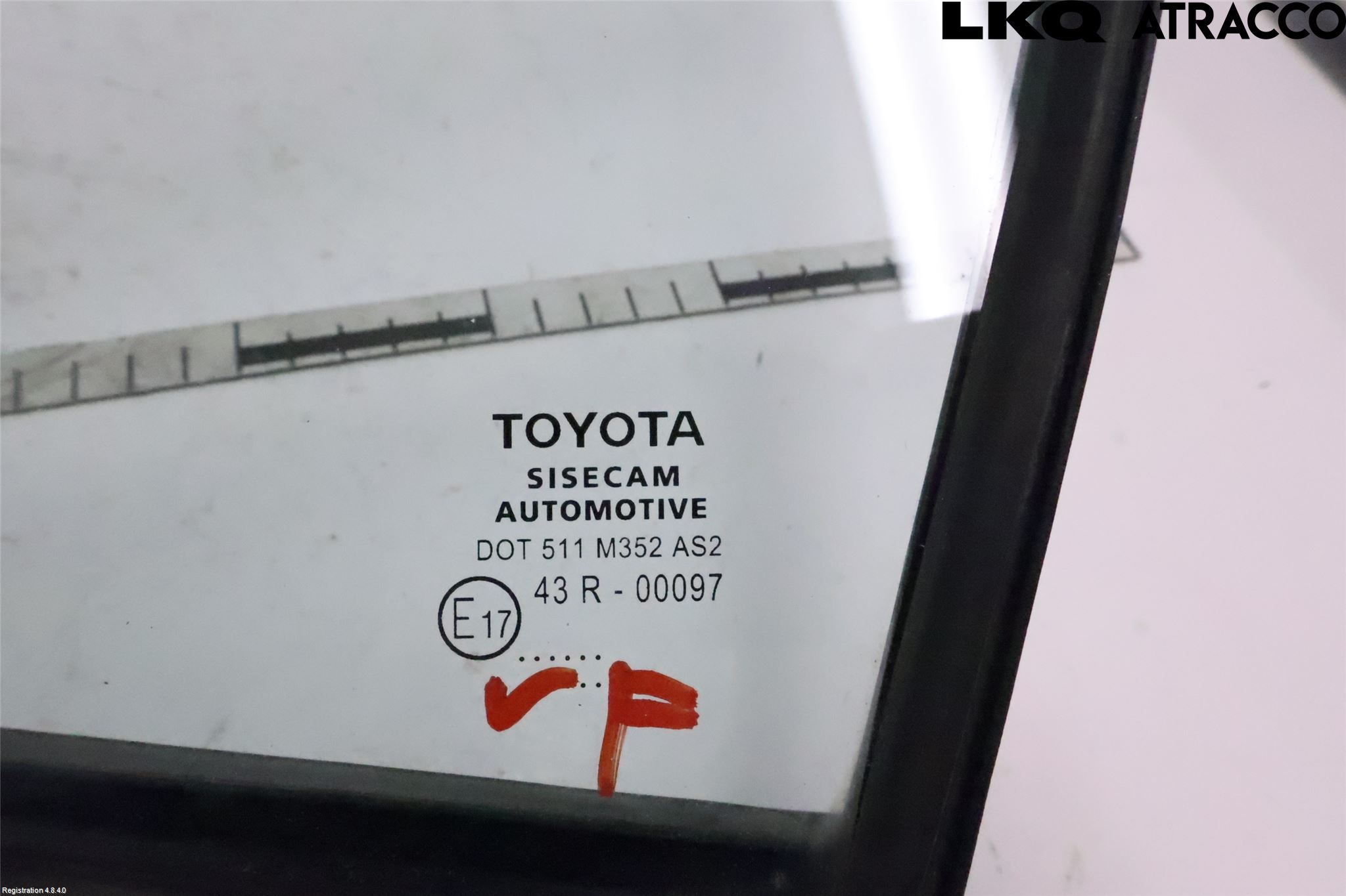 Toyota YARIS XP130 15-20 Dørrute Foran Høyre Trekant