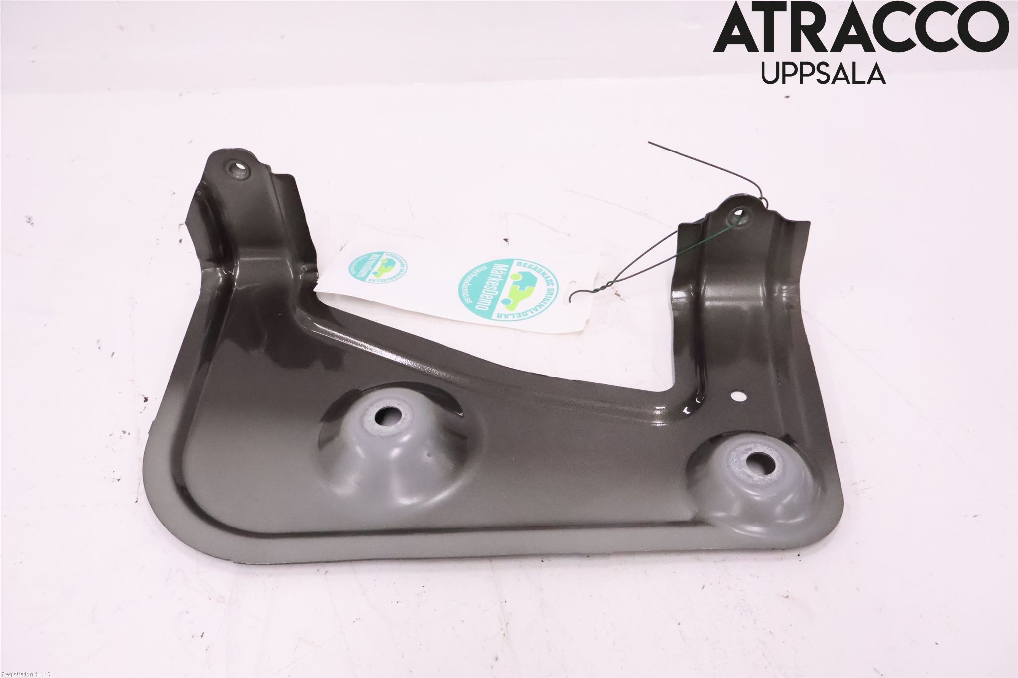 BMW X5 G05 18- Frontskjermfeste Venstre
