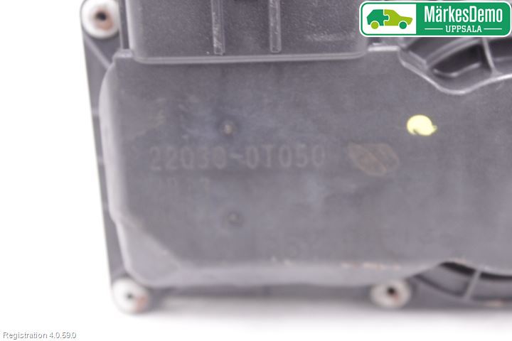 Toyota AVENSIS 09-15 Inns Spjeldhus