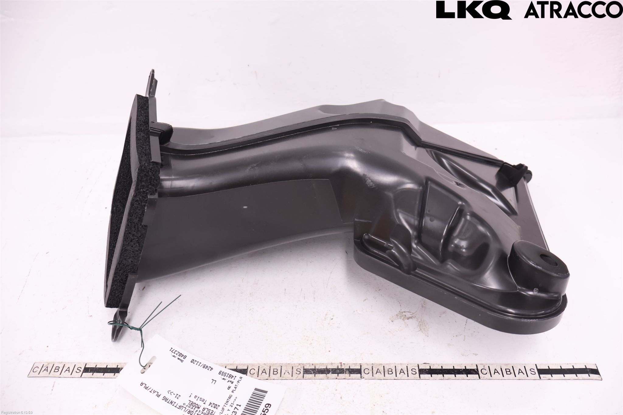 Tesla MODEL Y 21- Luftstyring Front