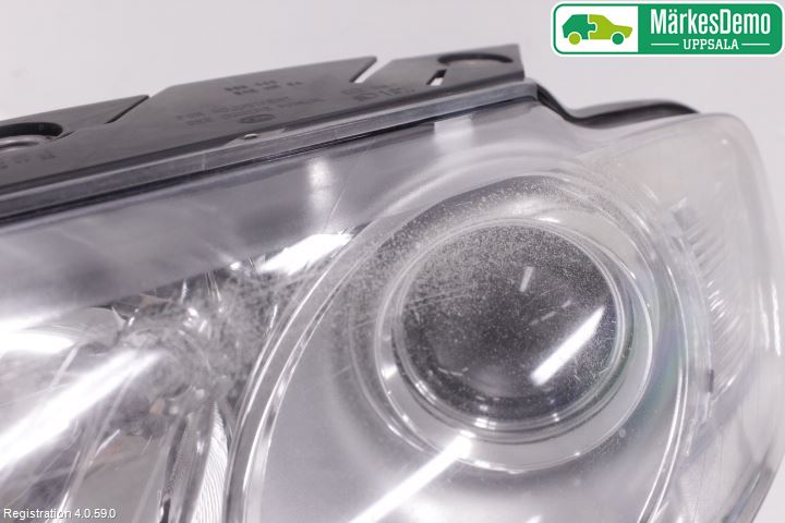 Volkswagen VW PASSAT 05-11 Frontlykt Venstre