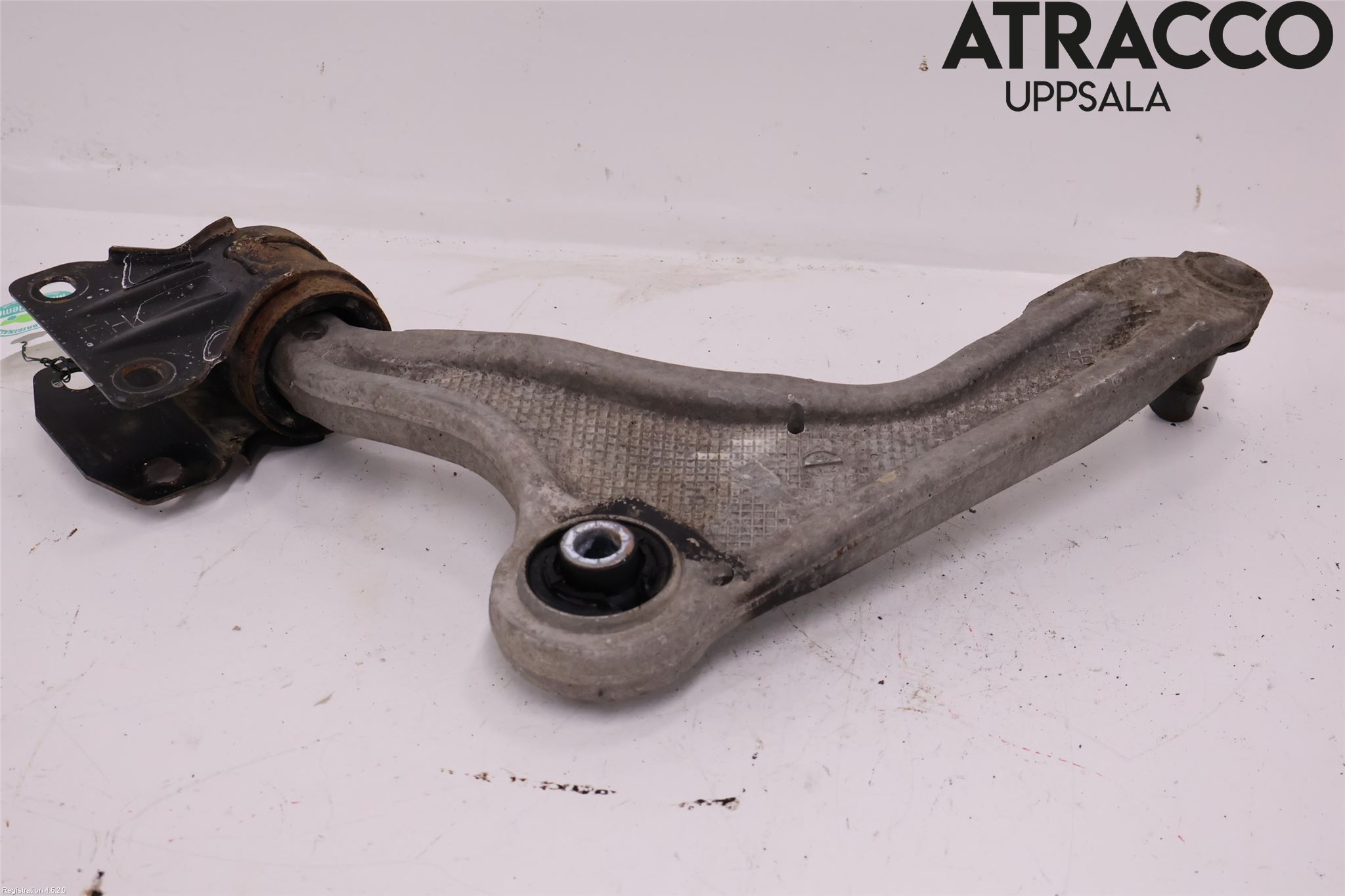 Ford MONDEO 15-22 Bærearm Foran Høyre Nedre