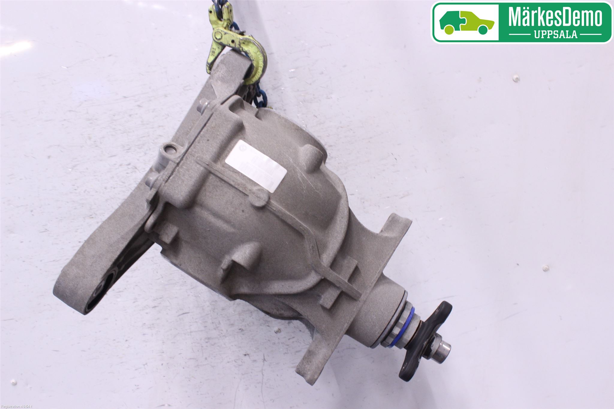 BMW 5 G30/G31/F90 17-23 Bakaksel Kardang Bak -Diff