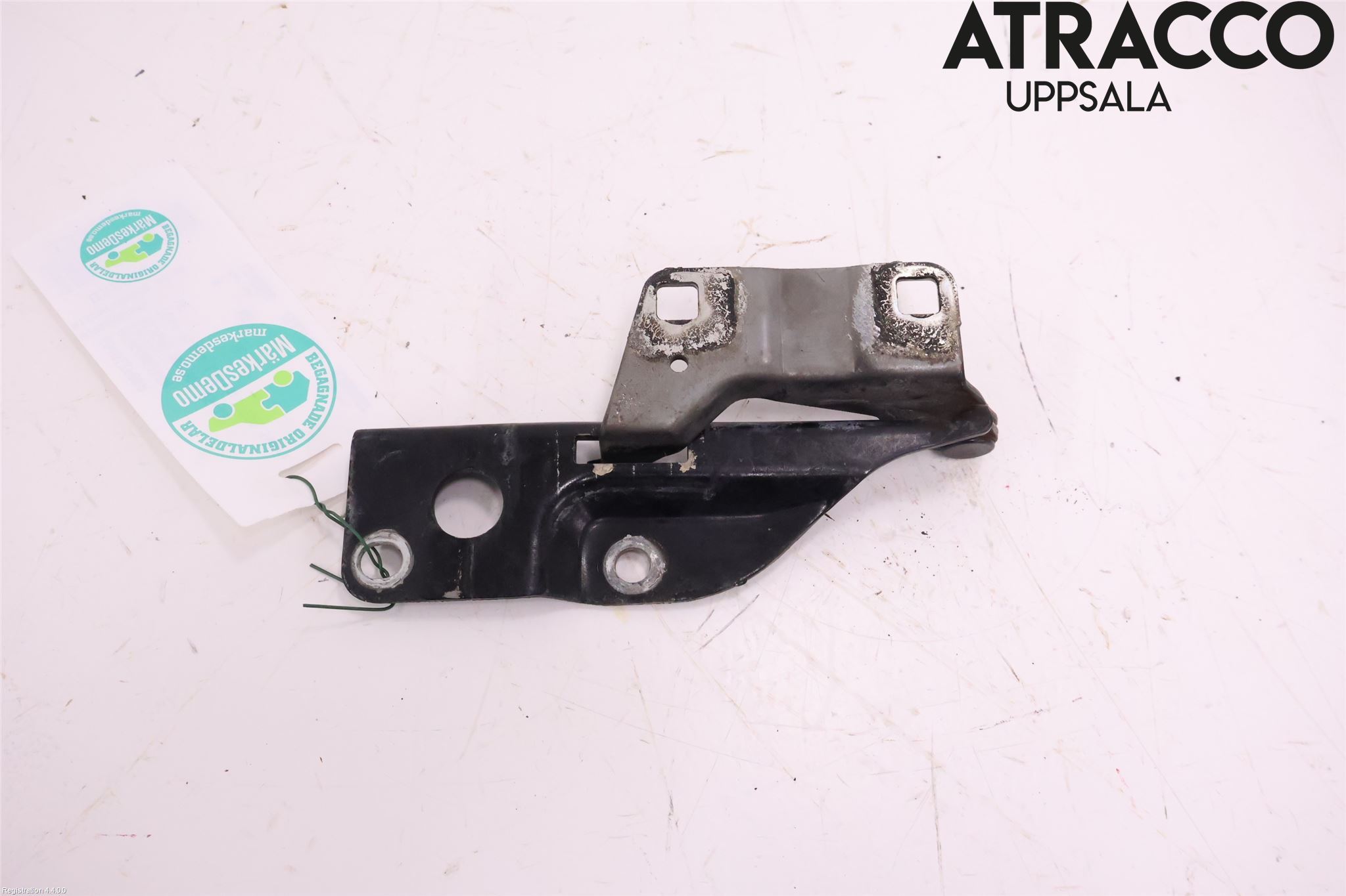 Nissan NAVARA 05-16 Panser Hengsel - Hengsler