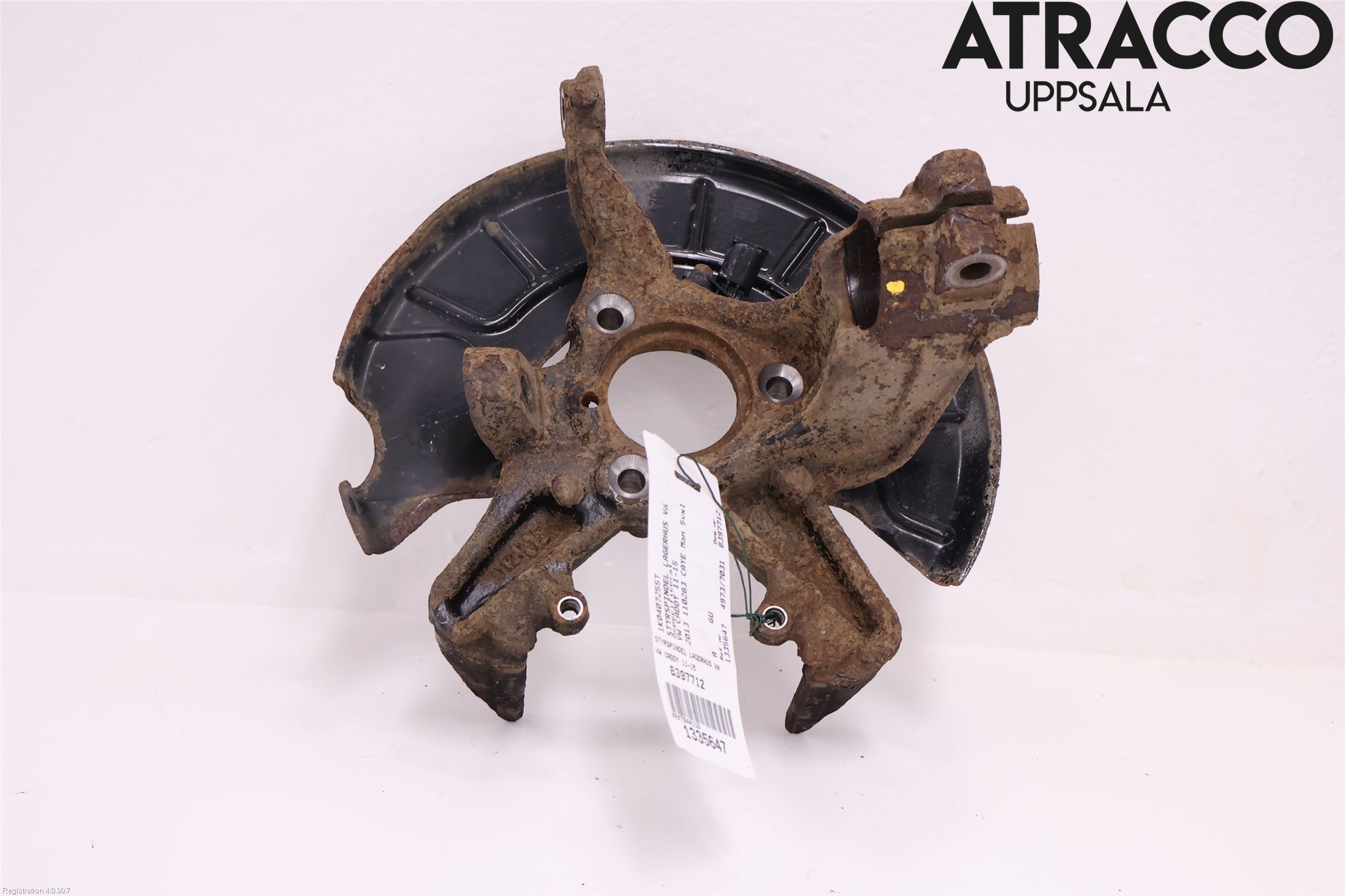 Volkswagen VW CADDY 11-15 Spindel Vf