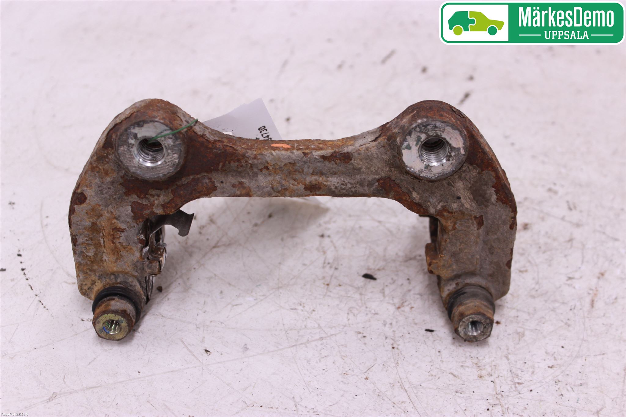 Opel INSIGNIA 09-16 Bremsecaliper Feste Holder