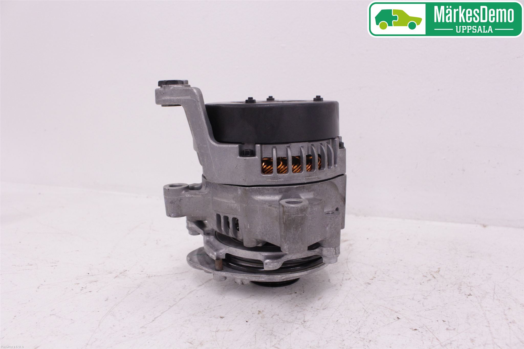 BMW 5 G30/G31/F90 17-23 Dynamo