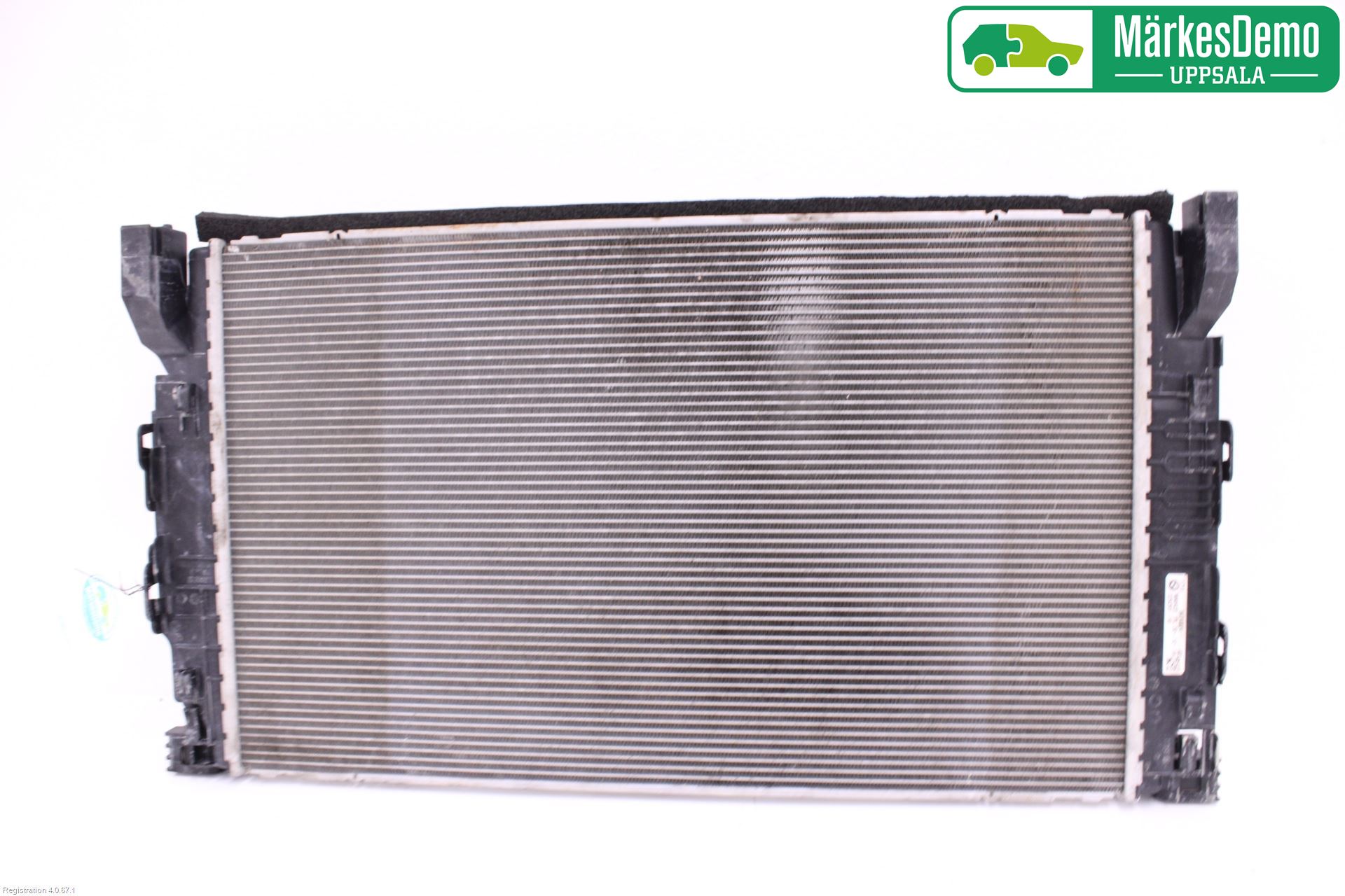 BMW 5 G30/G31/F90 17-23 Radiator Automat