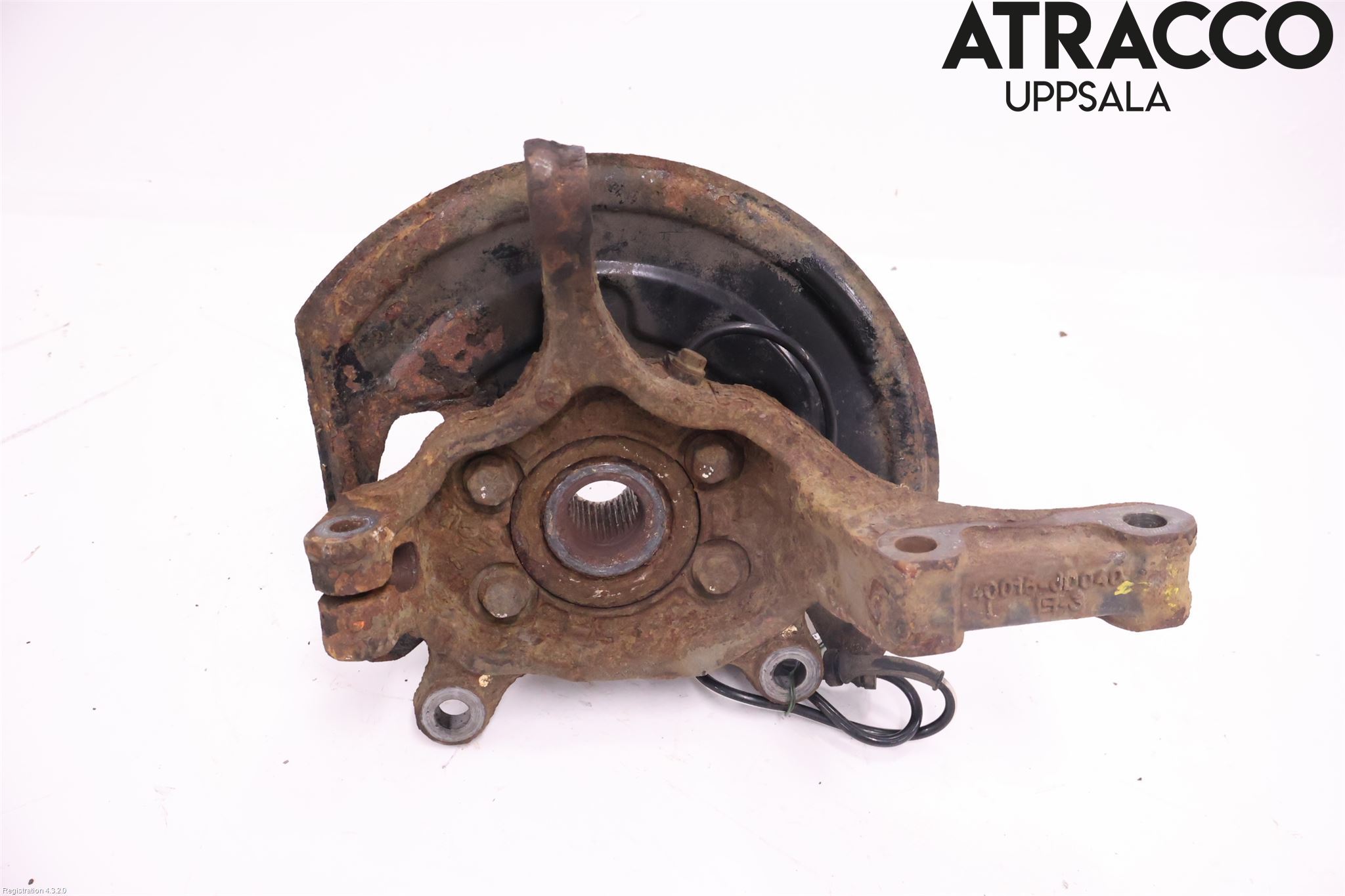 Nissan QASHQAI+2  10-14 Spindel Vf