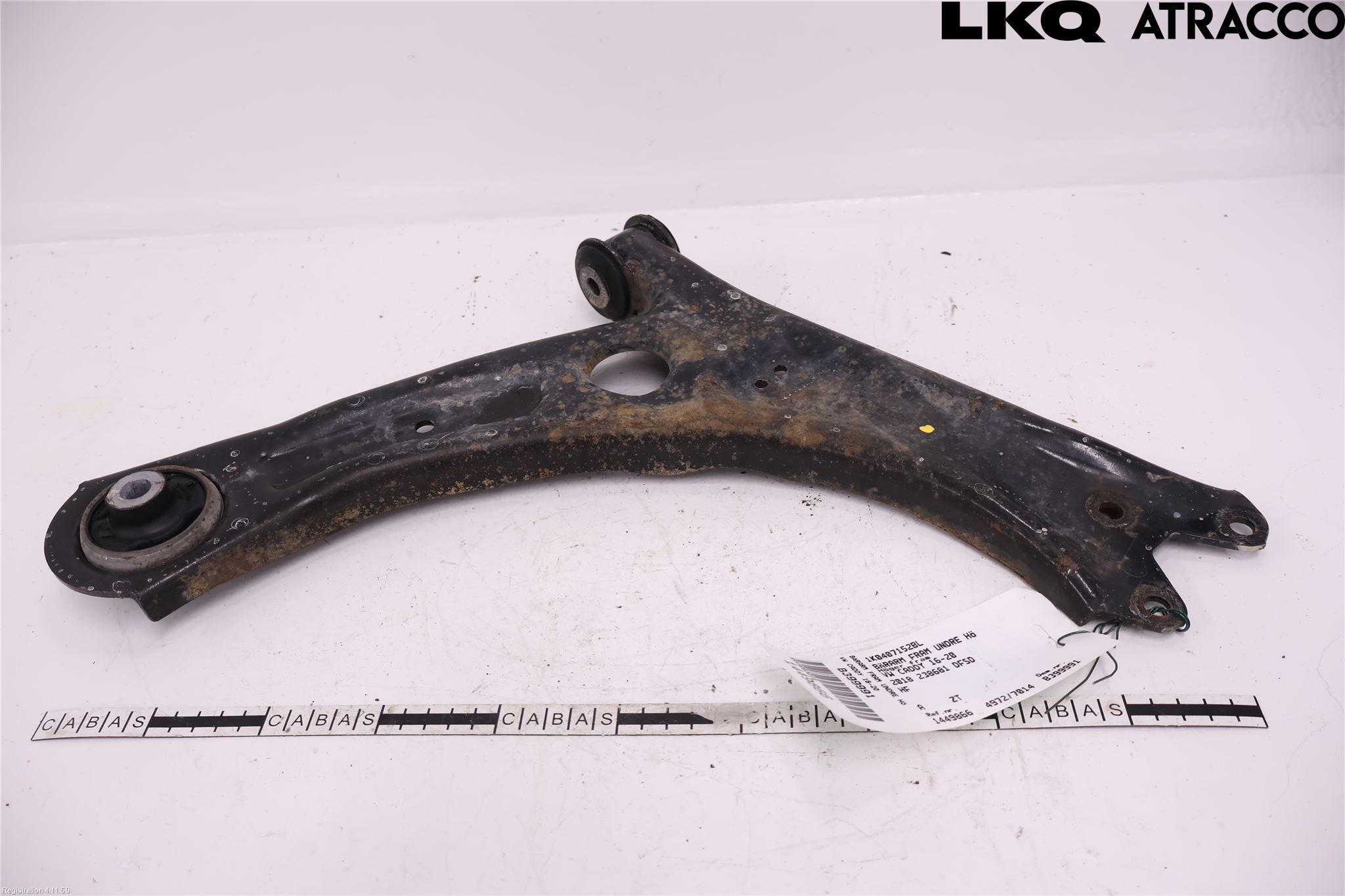 Volkswagen VW CADDY 16-20 Bærearm Foran Høyre Nedre