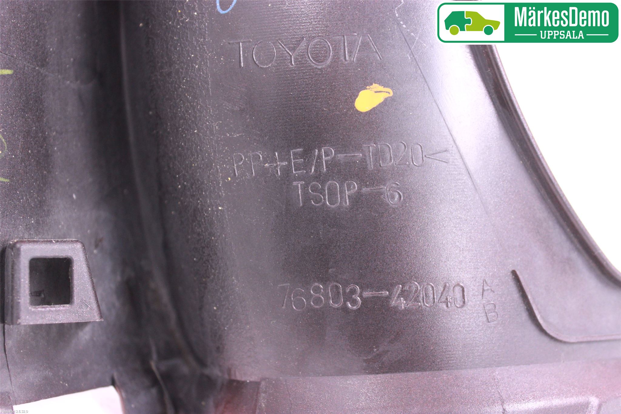 Toyota RAV 4 06-12 Refleksplate - Skiltplate