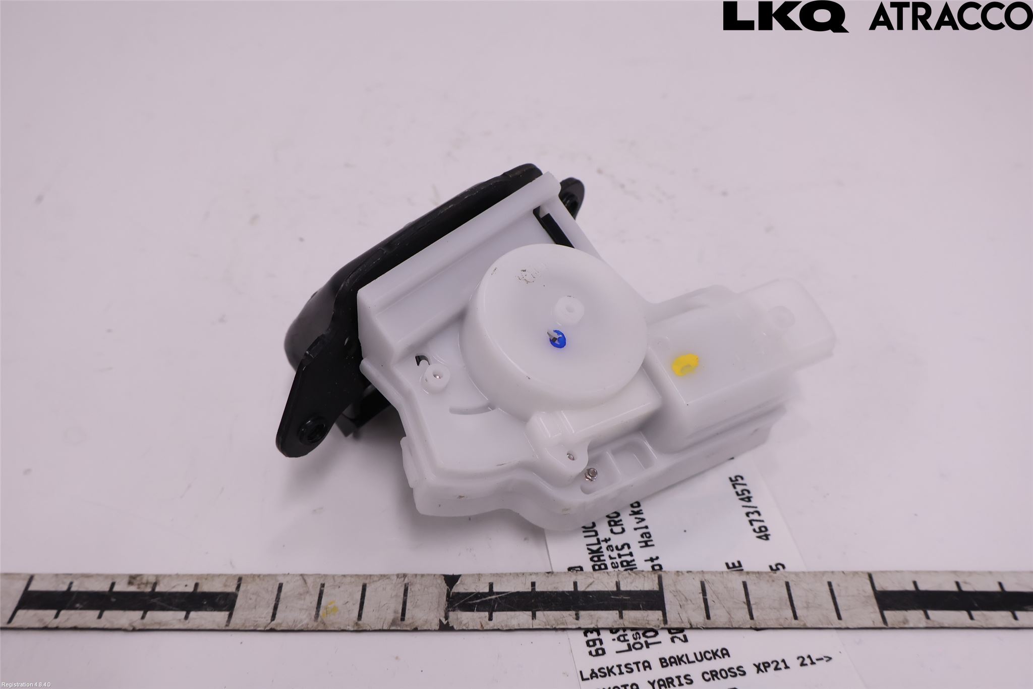 Toyota YARIS CROSS XP21 21- Bakluke-Lokk Låsekasse