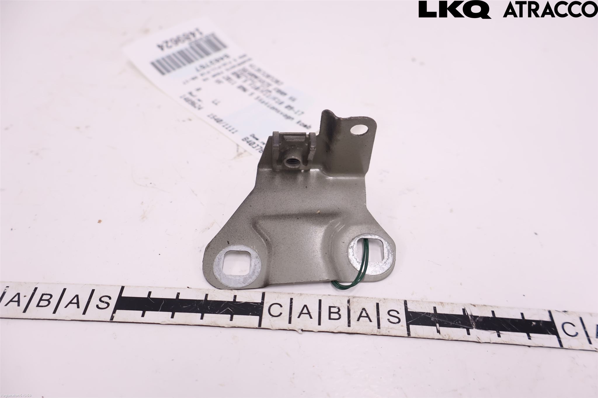 BMW 5 F10/F11/F18 09-17 Frontskjermfeste Venstre