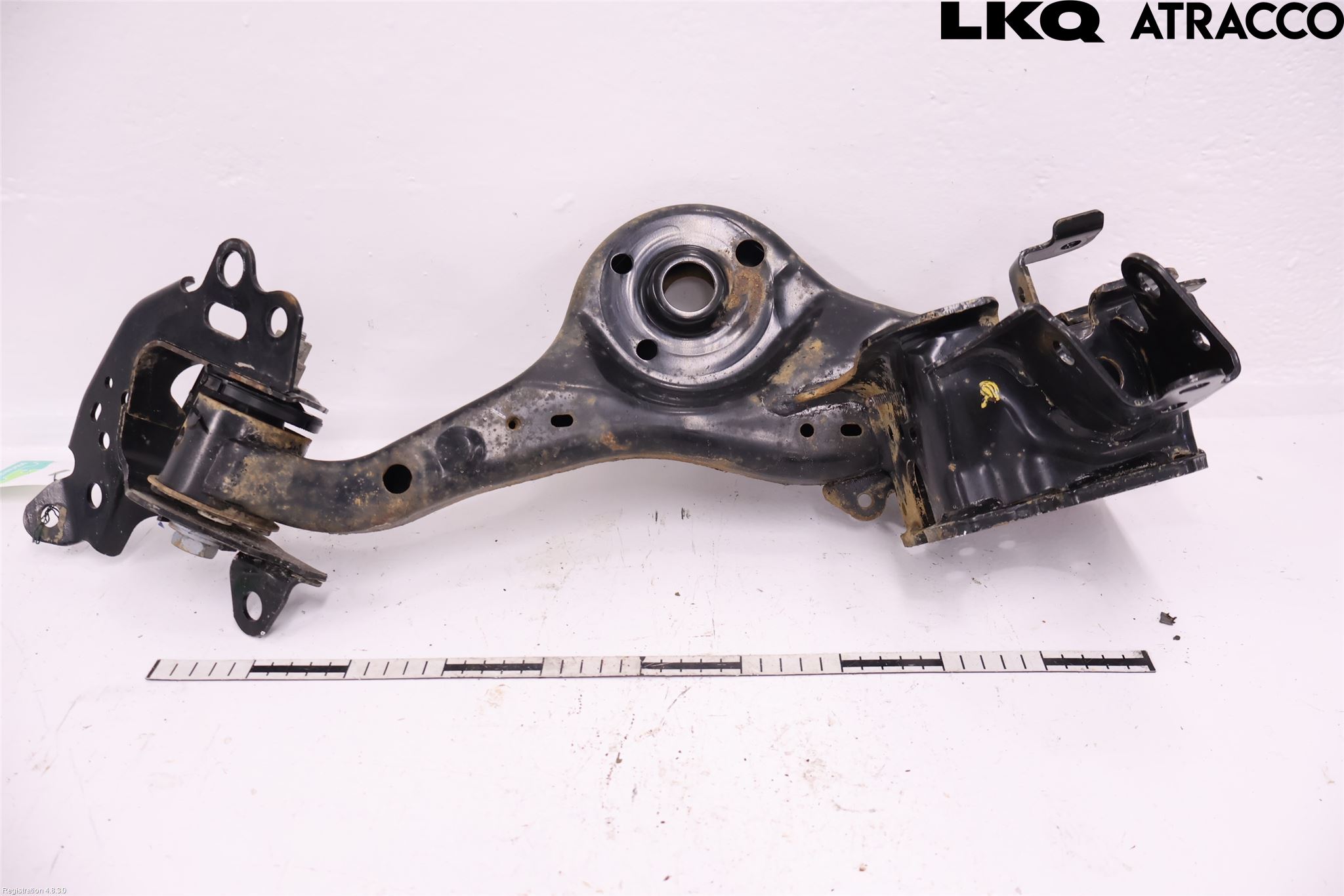Toyota YARIS CROSS XP21 21- Spindel Vb
