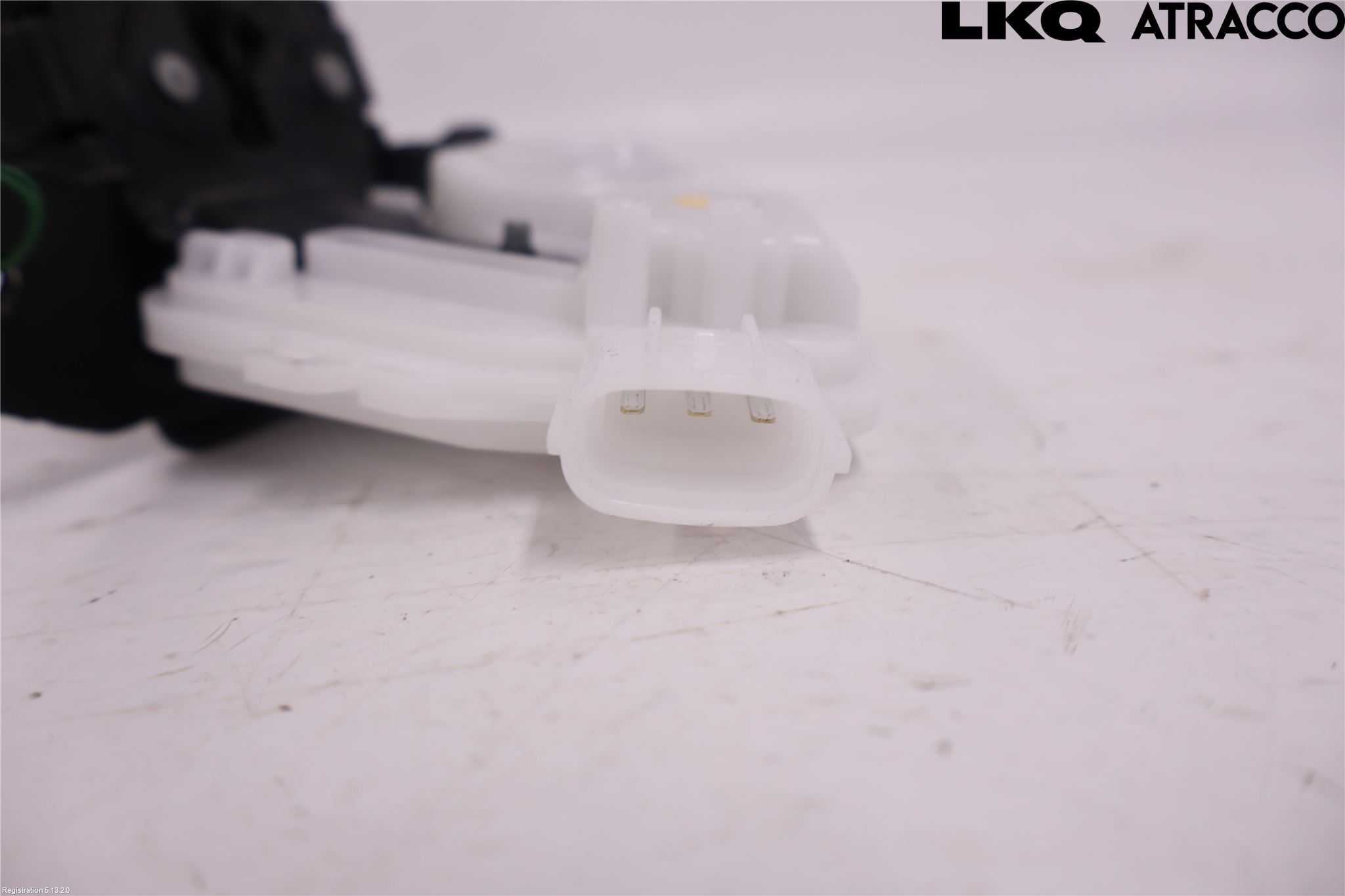 Toyota YARIS XP21 20- Bakluke-Lokk Låsekasse