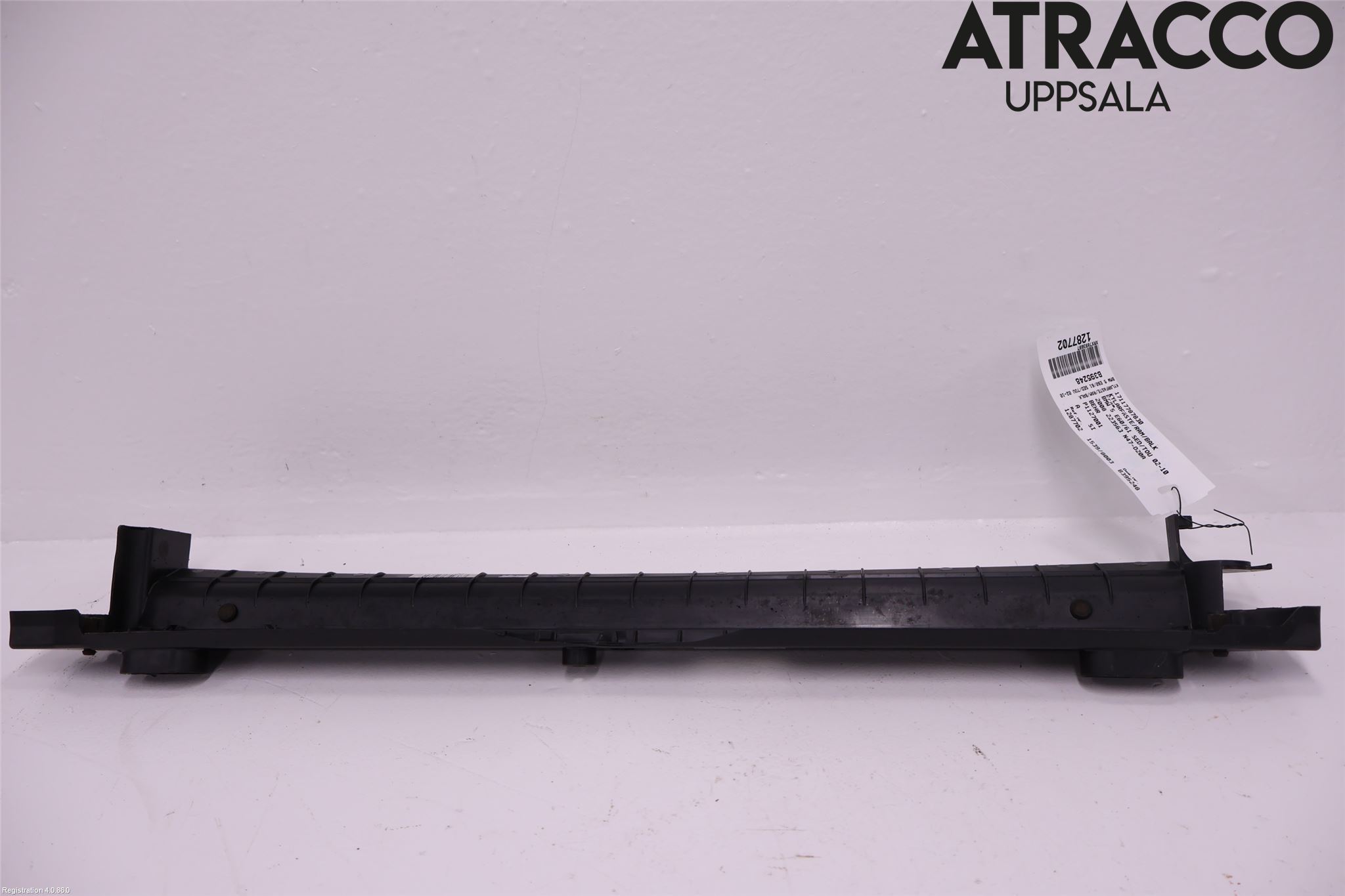 BMW 5 E60/61 Sed/Tou 02-10 Radiator Feste - Ramme - Bjelk