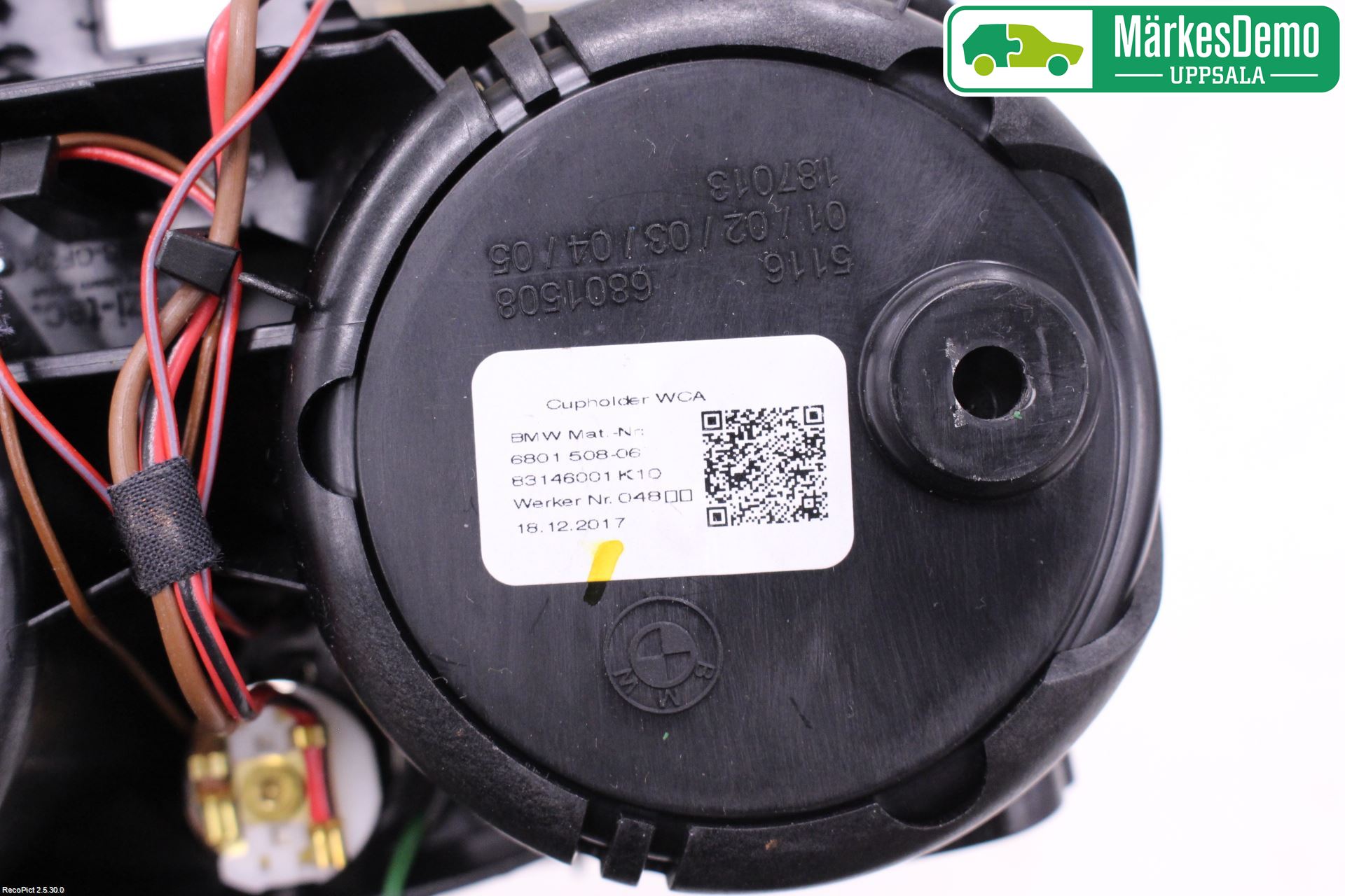 BMW 5 G30/G31/F90 17-23 Innr Koppholder
