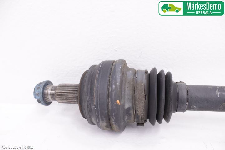 Mercedes-Benz MB C-KLASS (W205) 14-21 Drivaksel Bak Kompl Venstre